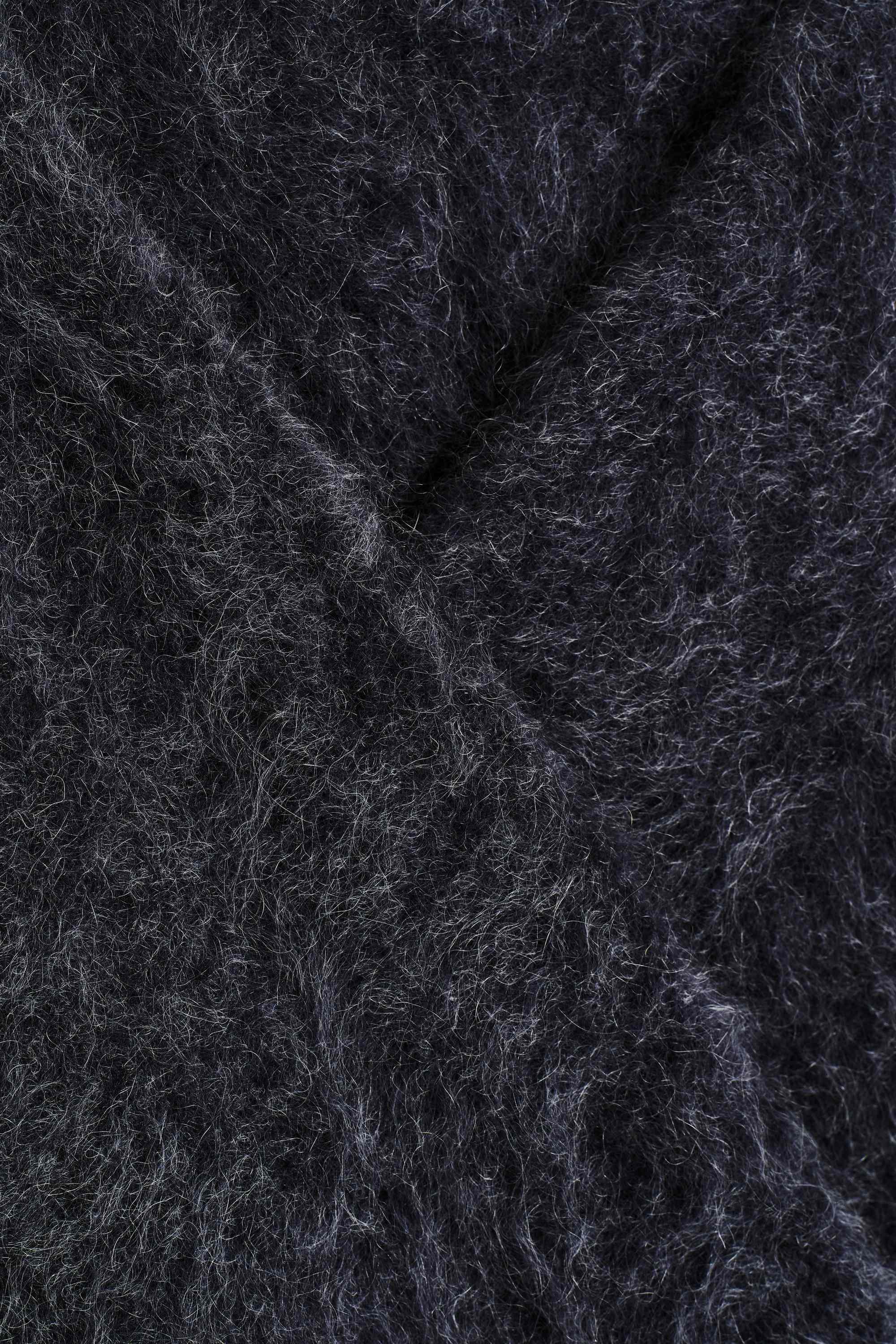 BRUSHED PURE CASHMERE TRIANGLE SCARF