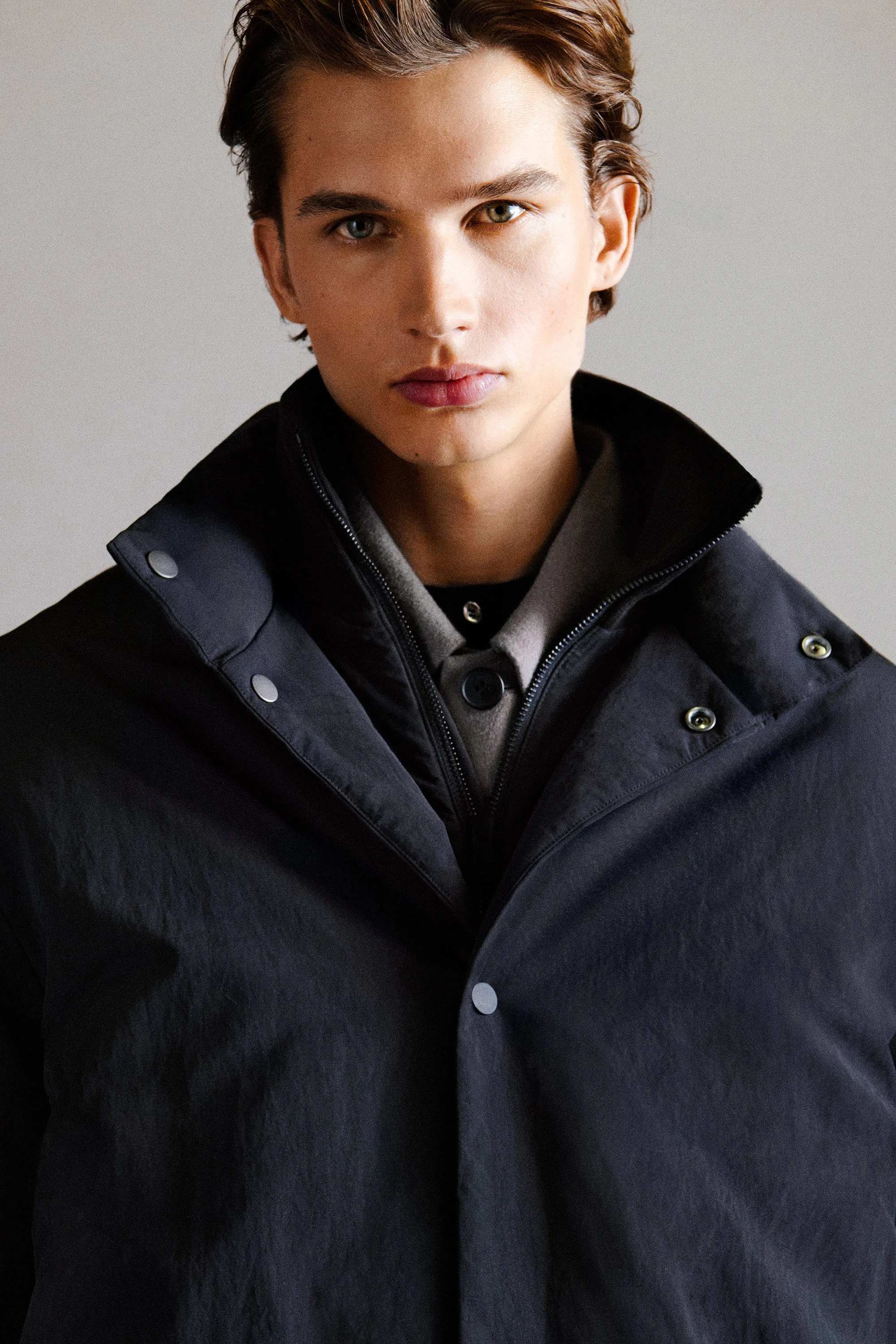 PADDED FUNNEL-NECK DOWN JACKET