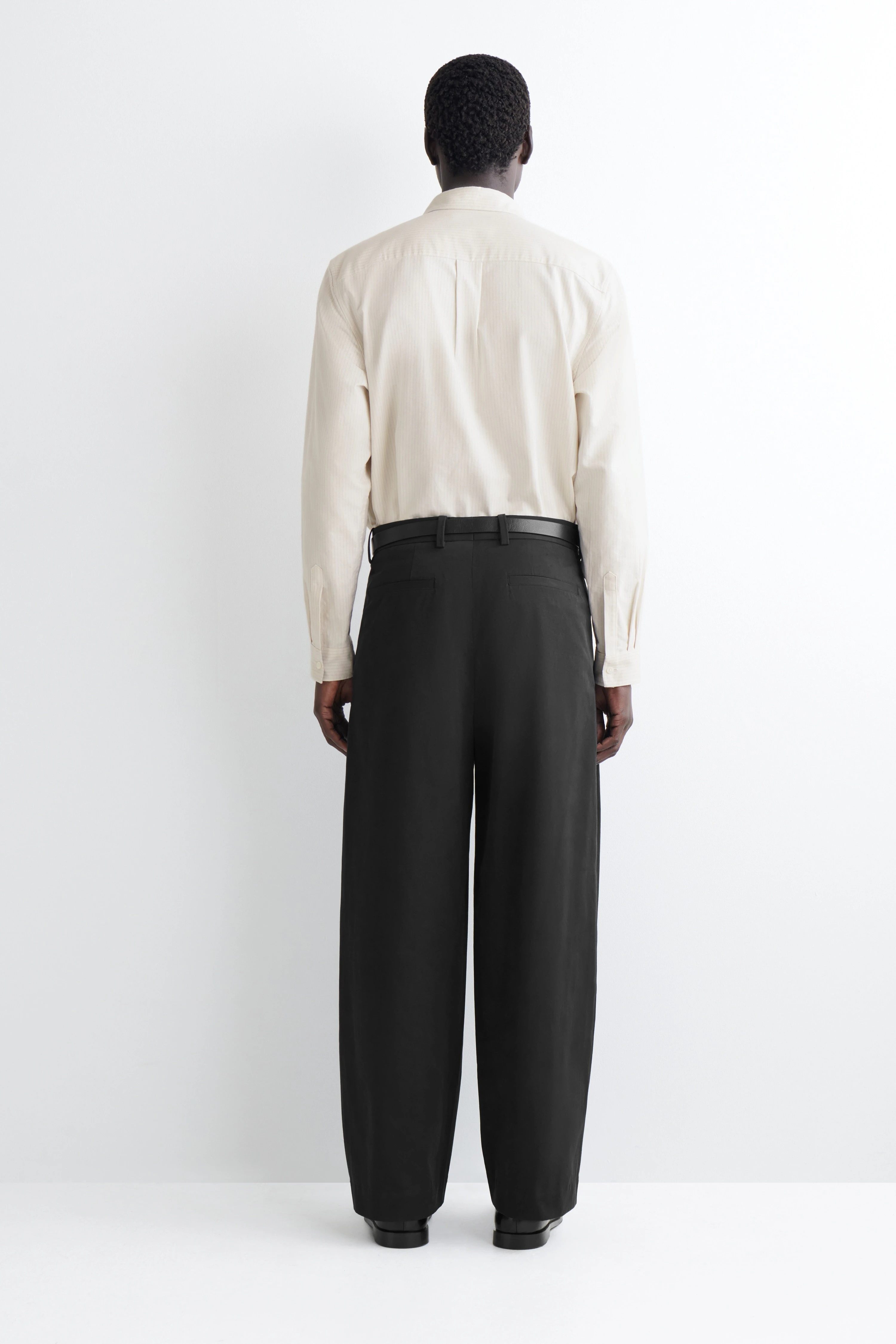 PLEATED COTTON RELAXED-FIT WIDE-LEG TROUSERS - 2