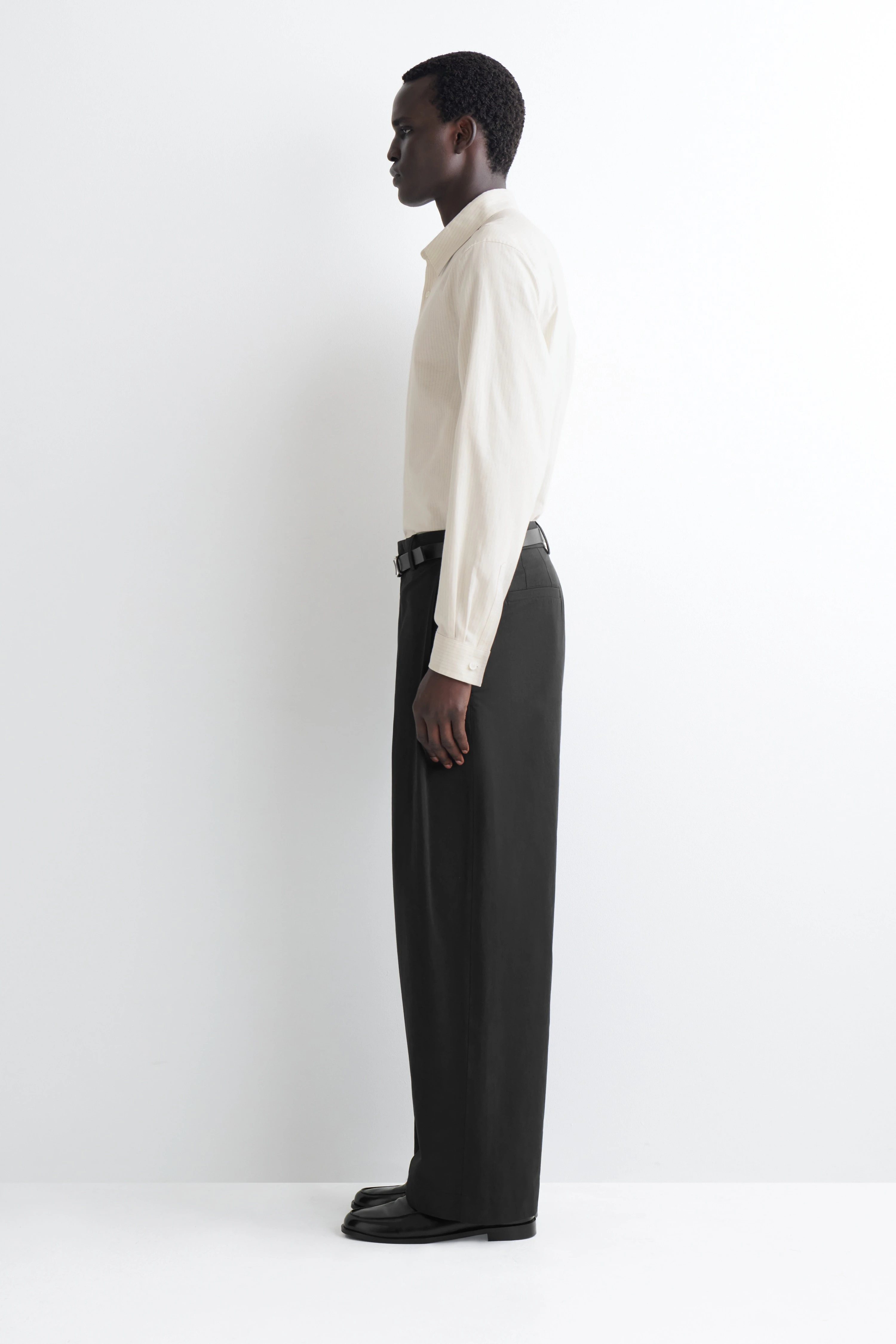 PLEATED COTTON RELAXED-FIT WIDE-LEG TROUSERS - 4