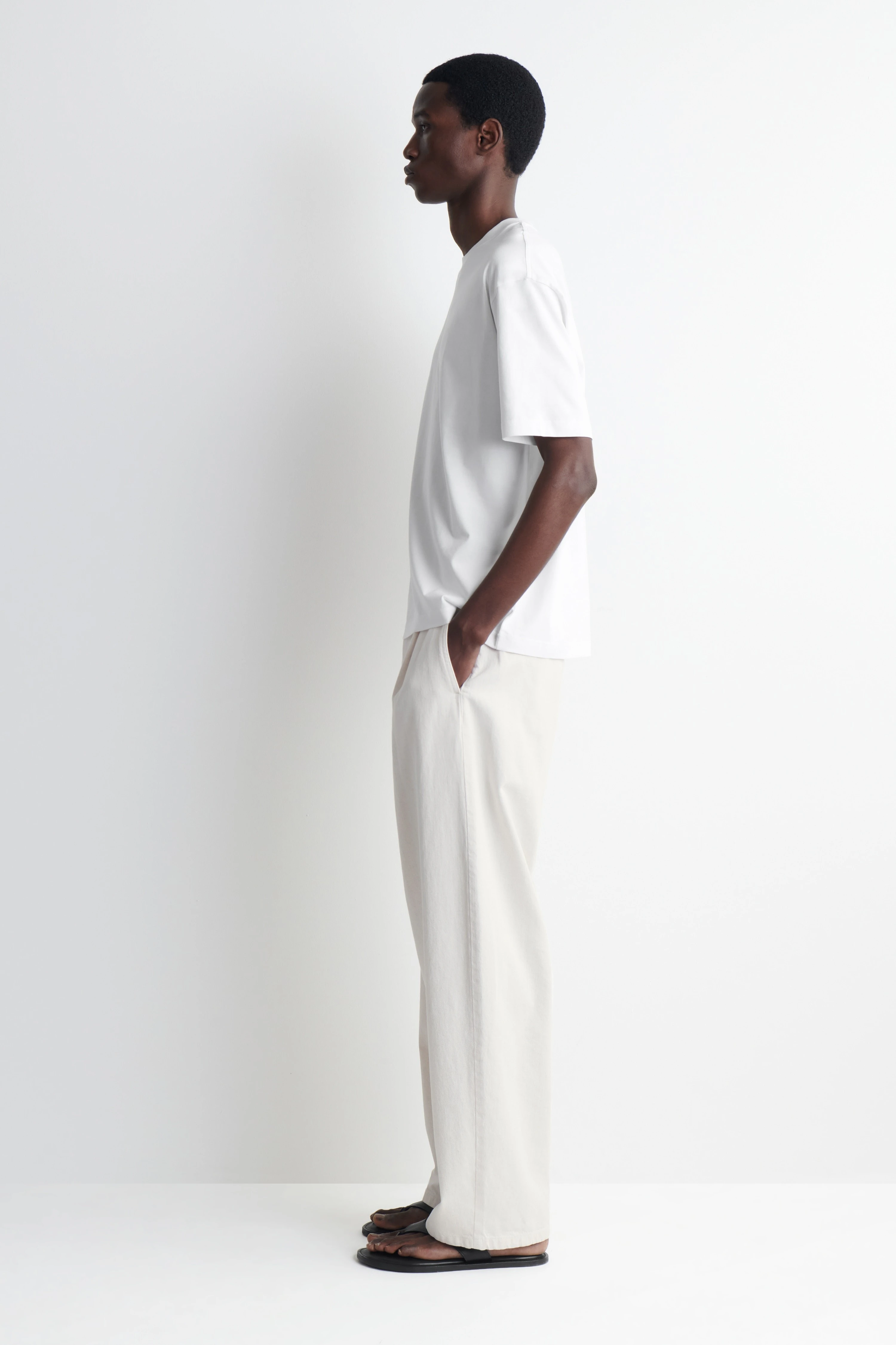 RELAXED LIGHTWEIGHT COTTON T-SHIRT - 4
