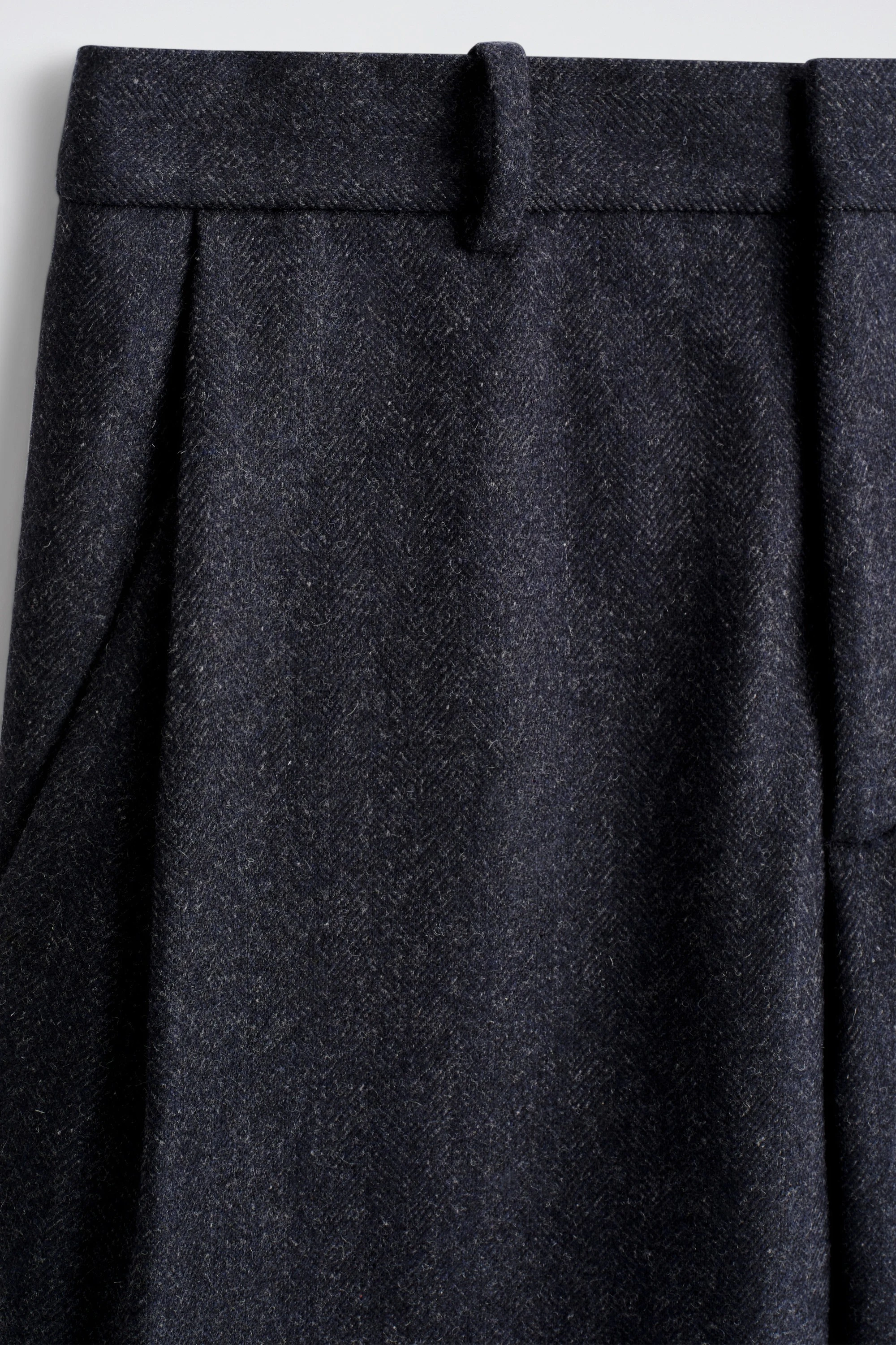 WOOL RELAXED-FIT TAPERED TROUSERS - 7