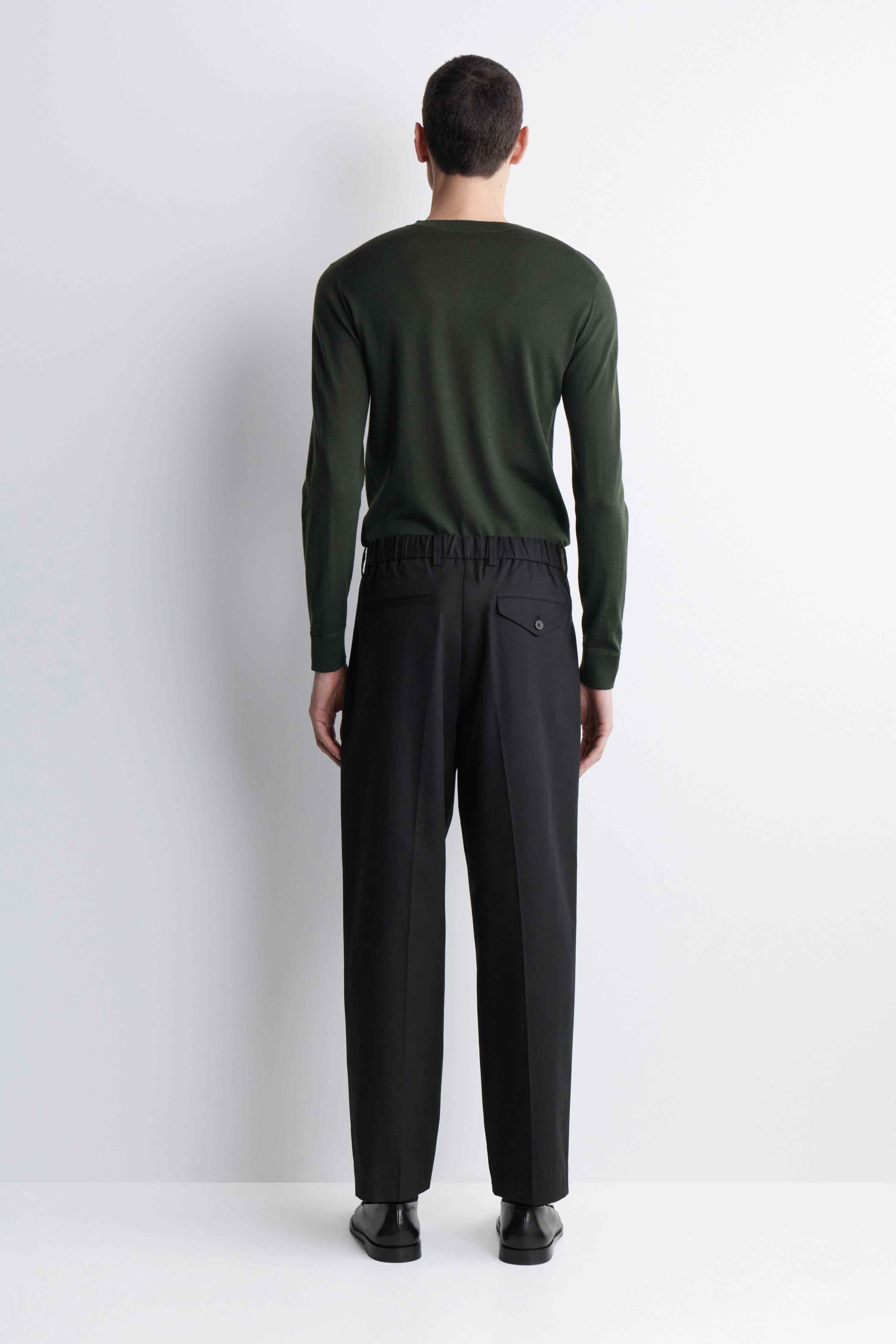 PLEATED RELAXED-FIT TAPERED TROUSERS - 2
