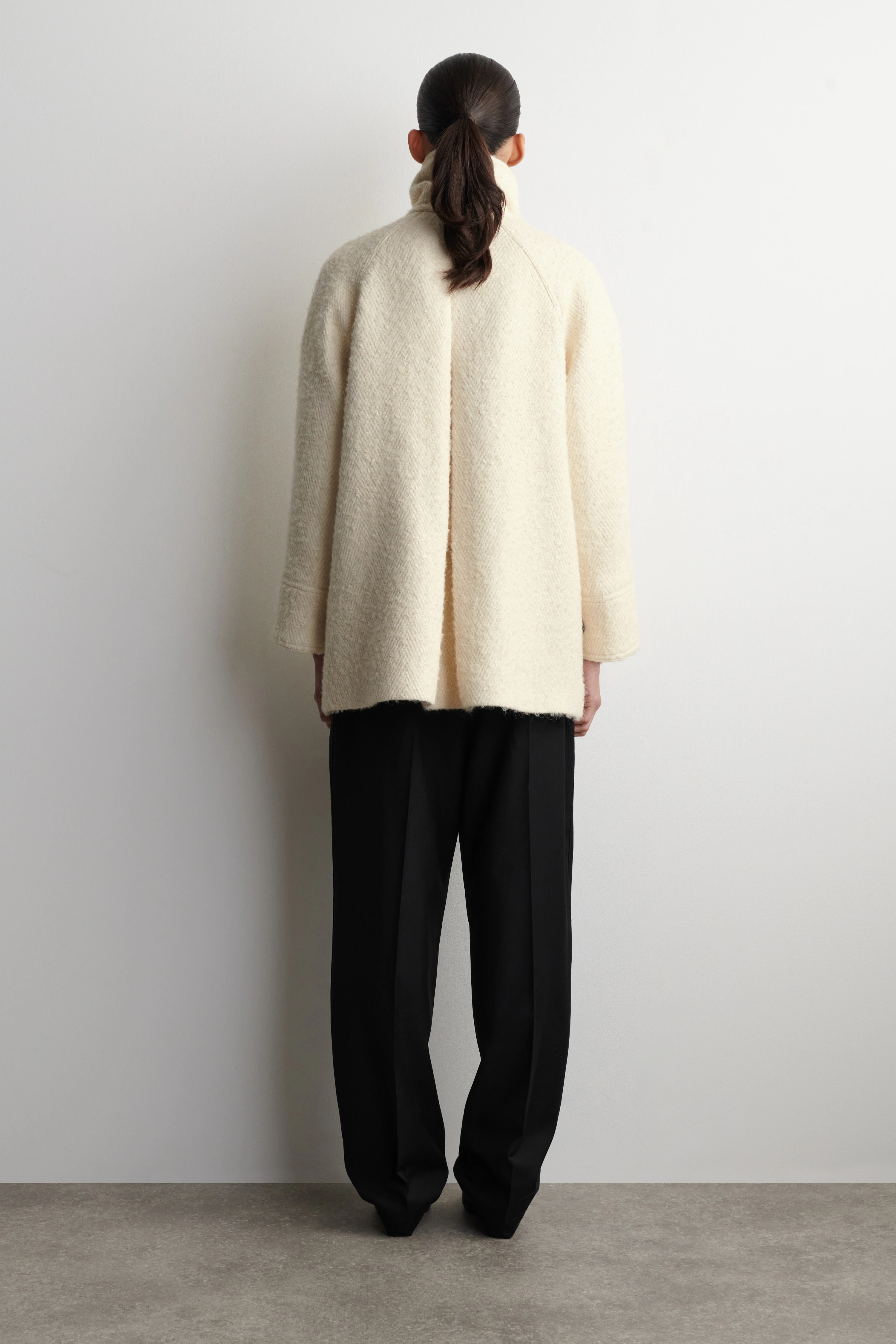 FUNNEL-NECK WOOL-HERRINGBONE SHORT COAT - 2