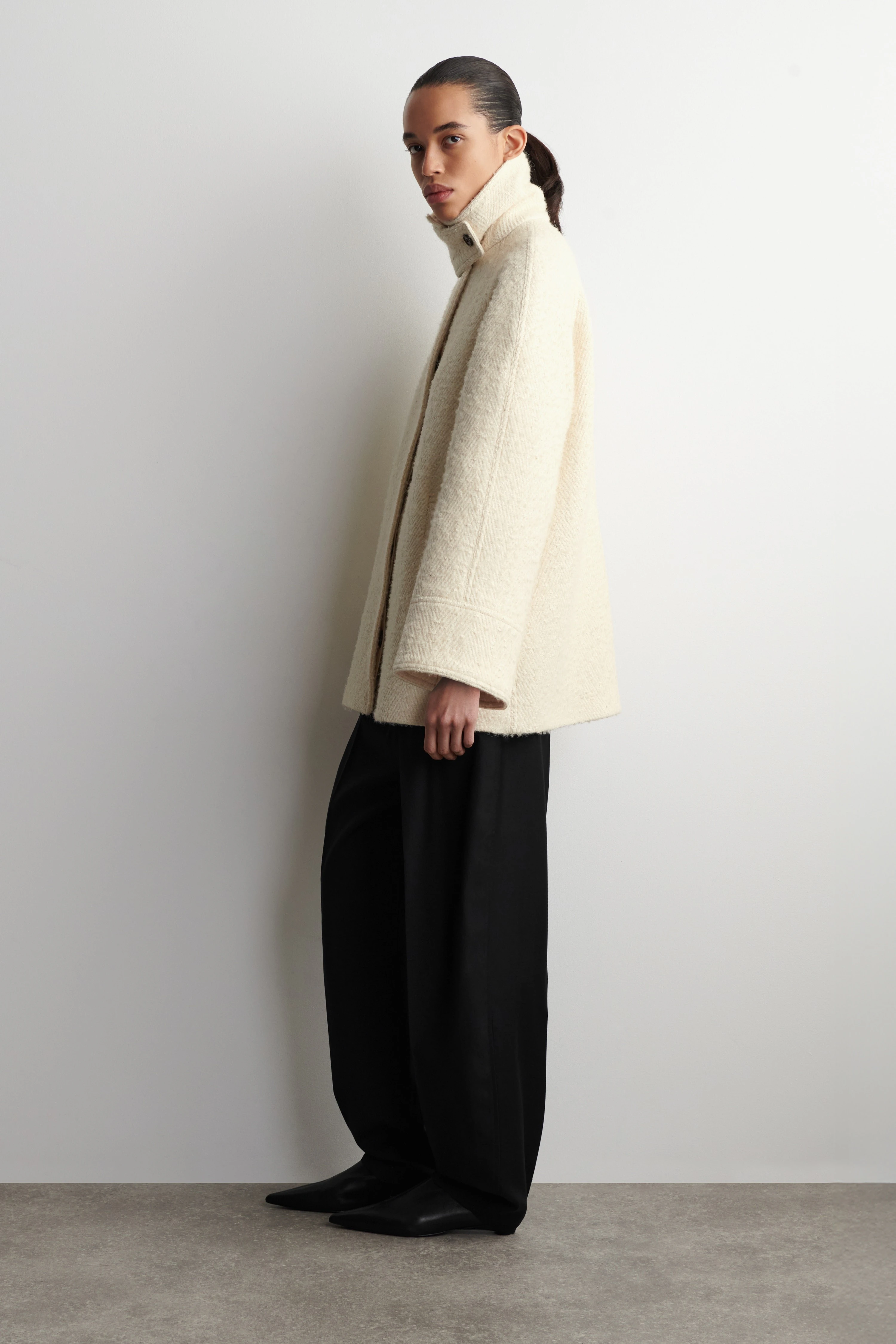 FUNNEL-NECK WOOL-HERRINGBONE SHORT COAT - 4