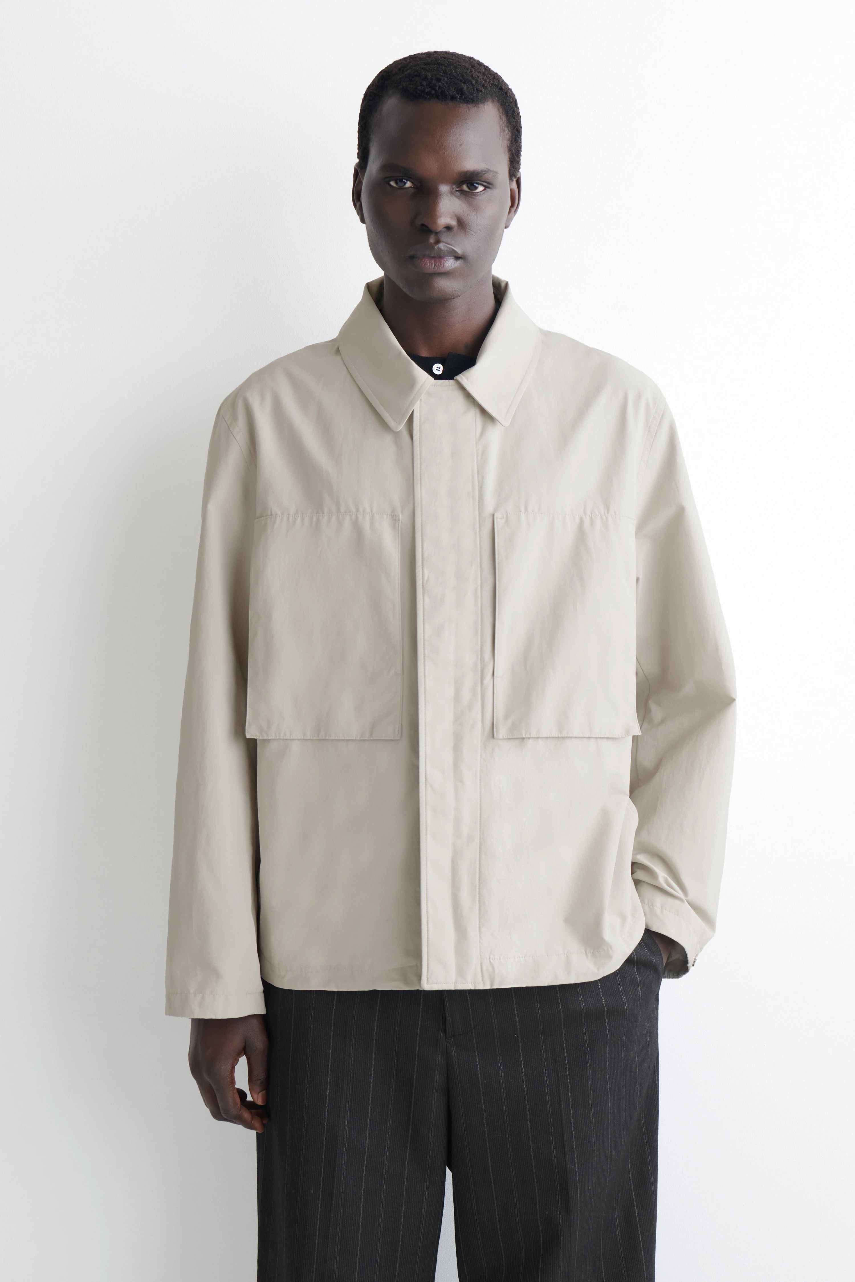 PACKABLE-HOOD WINDBREAKER JACKET - 3
