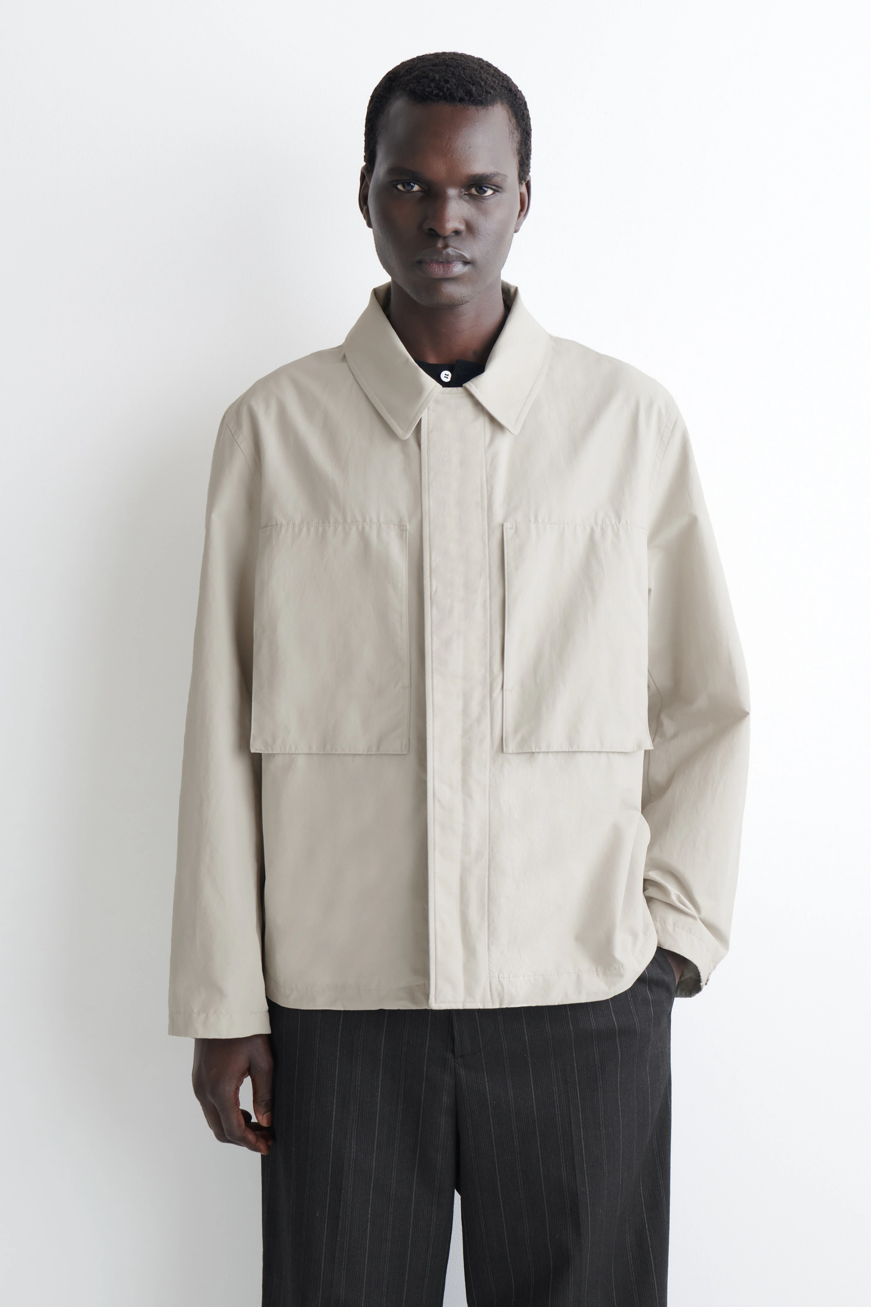PACKABLE-HOOD WINDBREAKER JACKET - 3