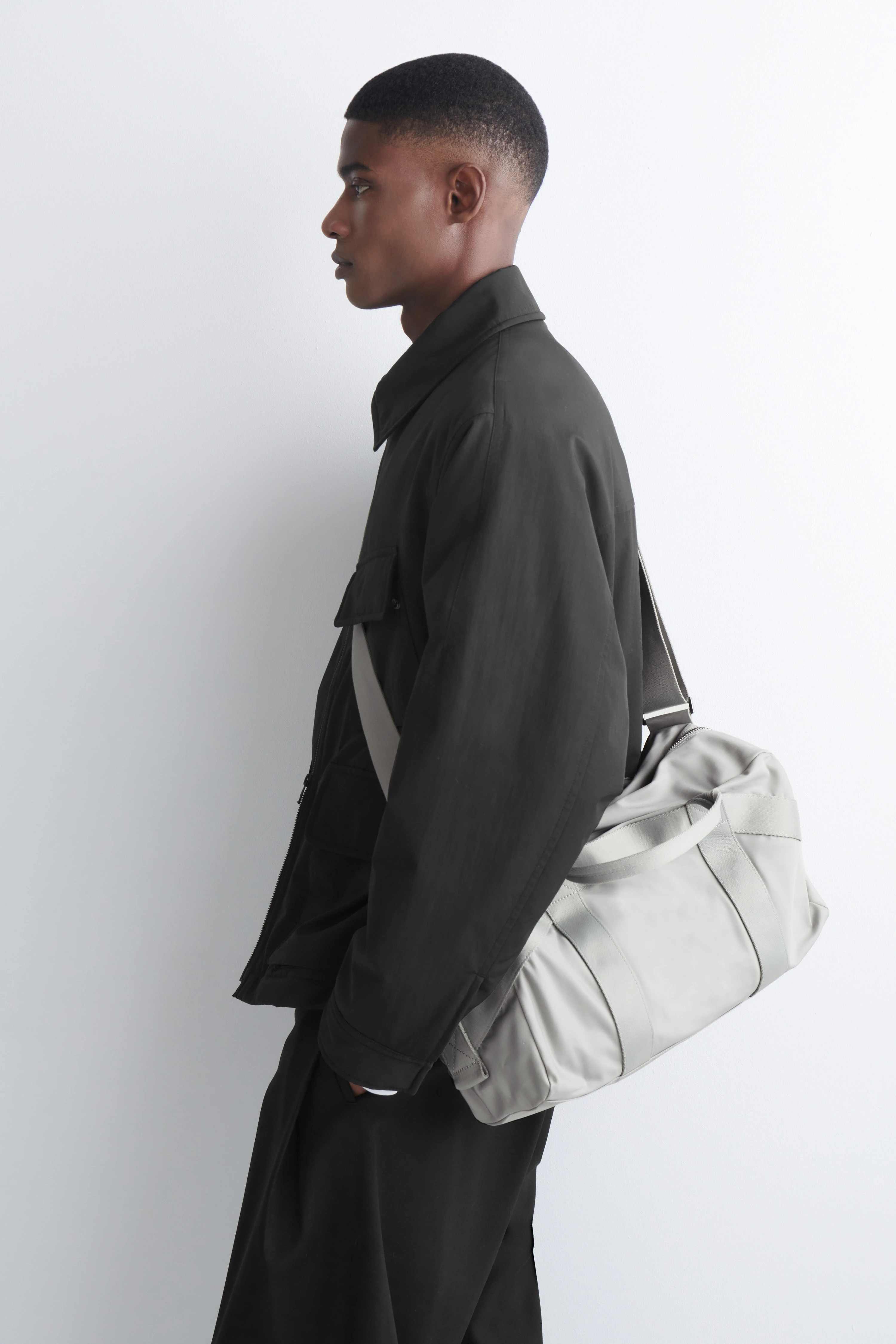 SPORTS DUFFLE BAG - NYLON - 1