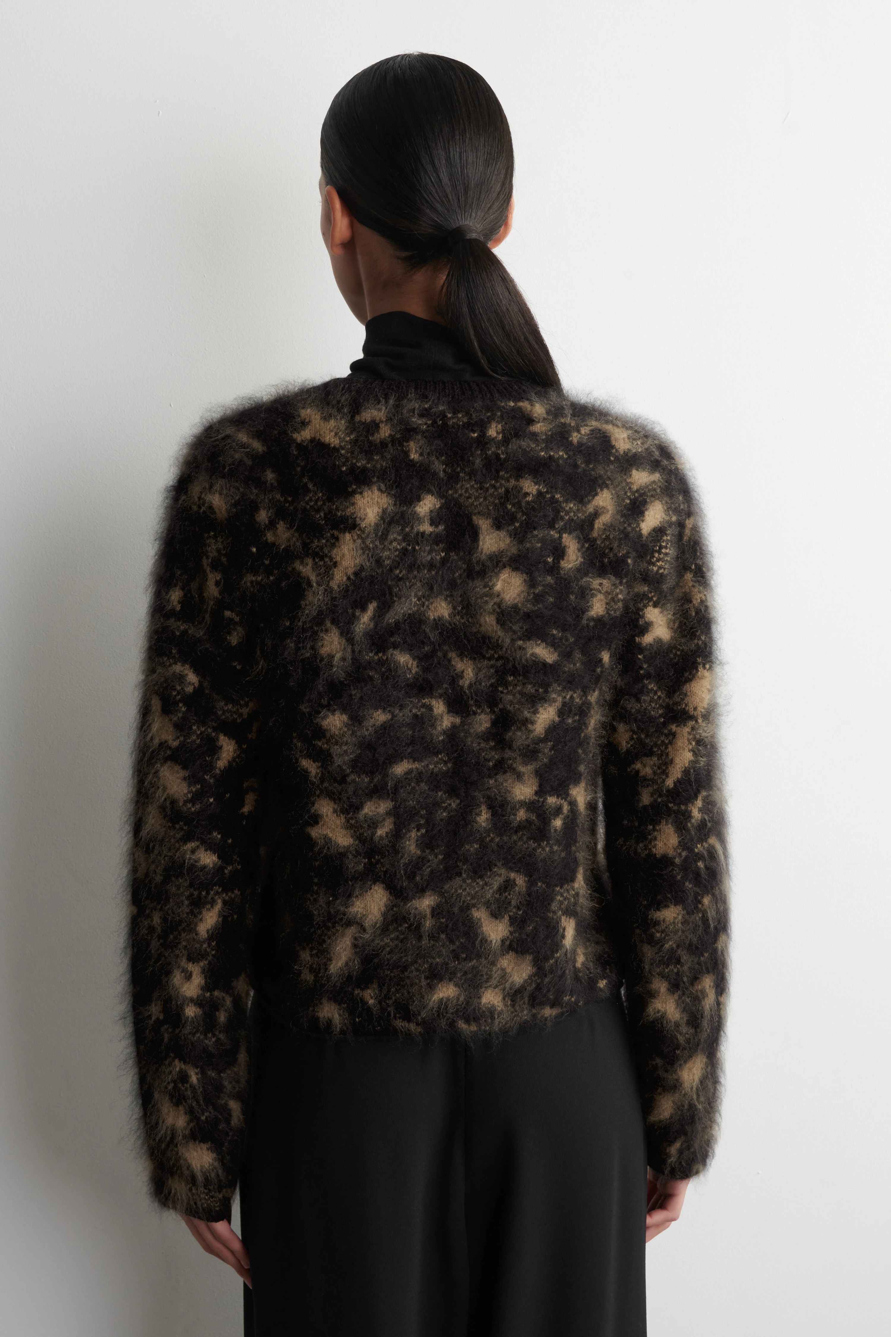 ANIMAL-JACQUARD MERINO WOOL CARDIGAN