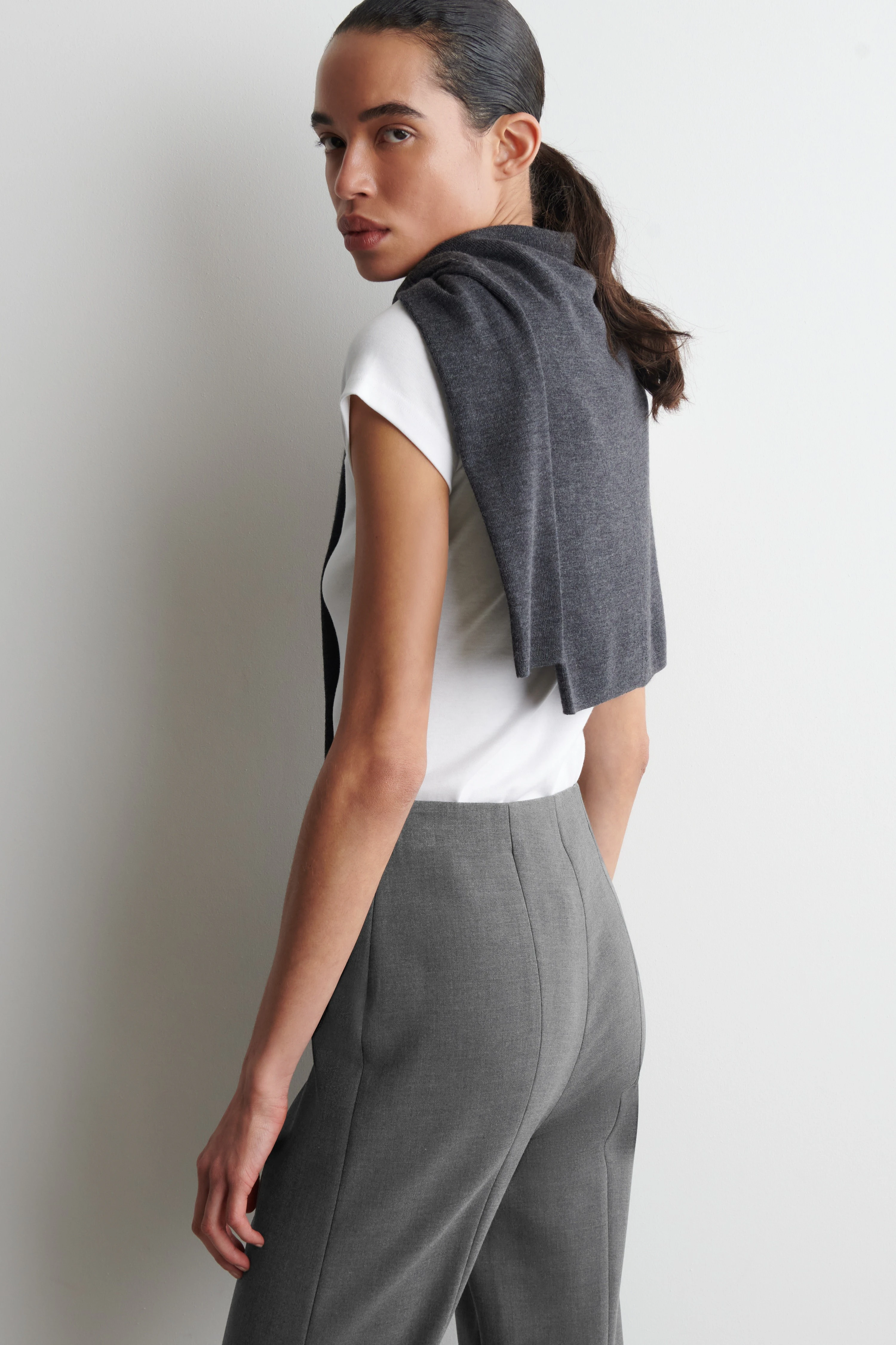 SLIM STRAIGHT-LEG TROUSERS - 2