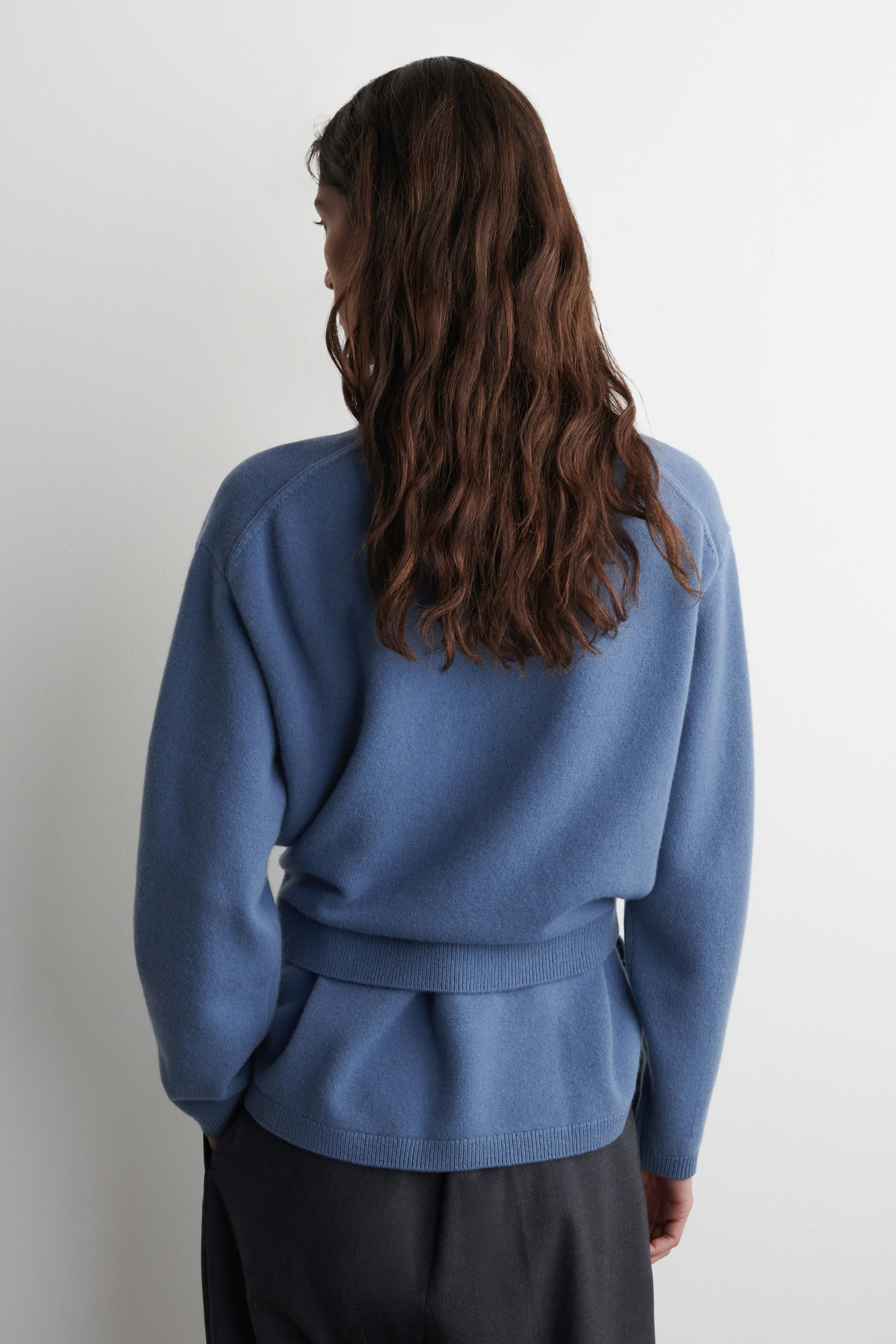 BELT-DETAIL MERINO WOOL JUMPER - 2