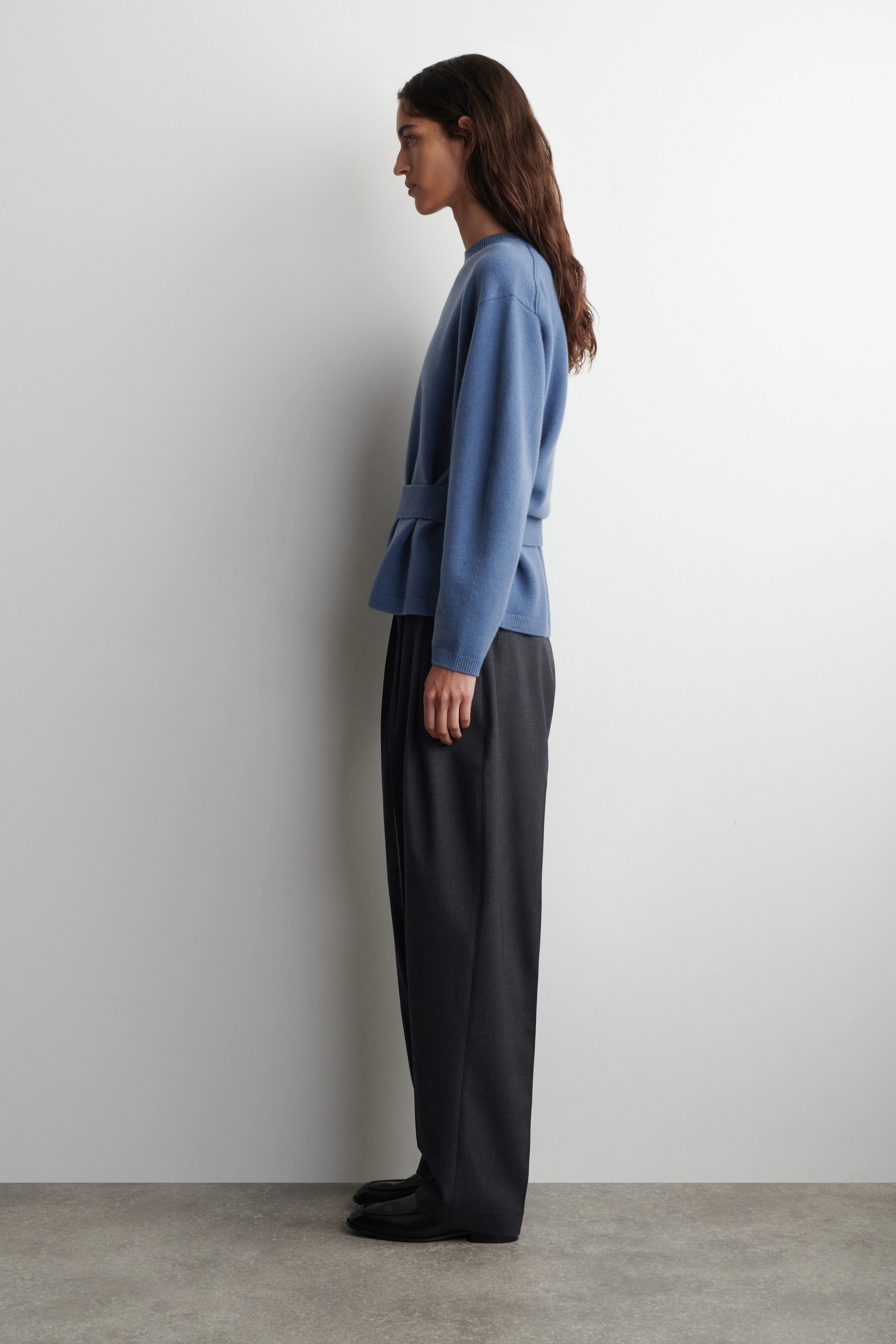 BELT-DETAIL MERINO WOOL JUMPER - 5
