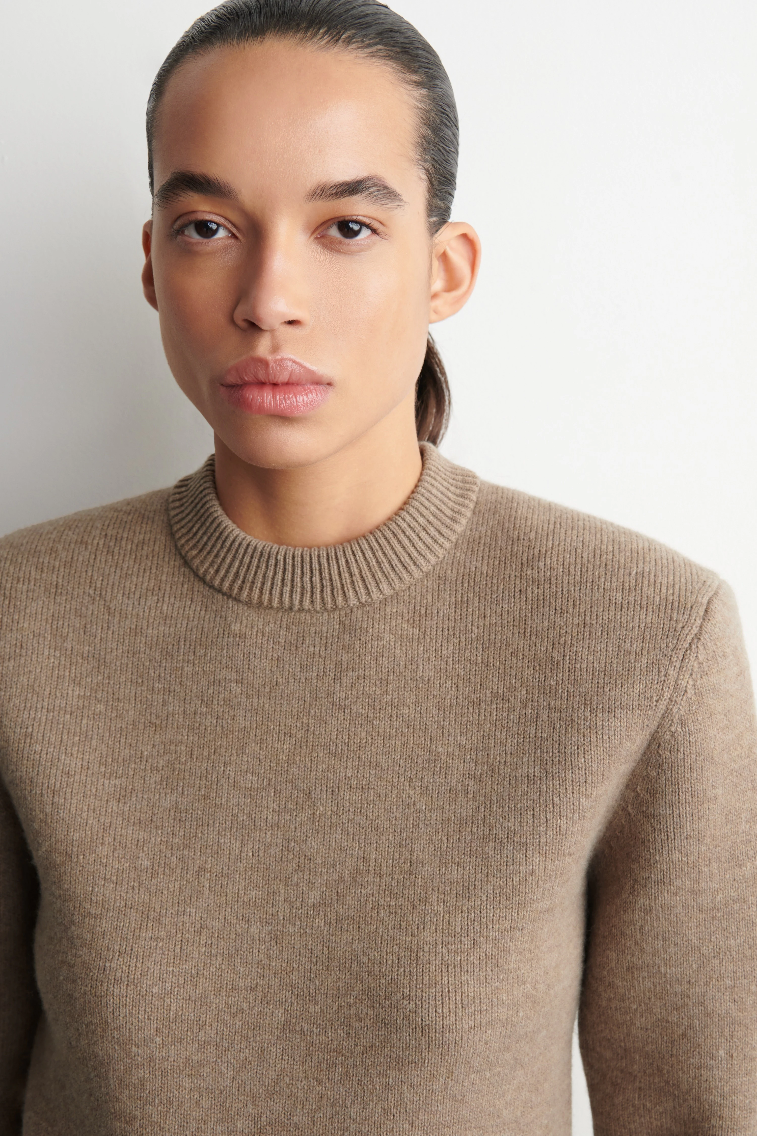 SCULPTED-SHOULDER MERINO WOOL JUMPER - 5