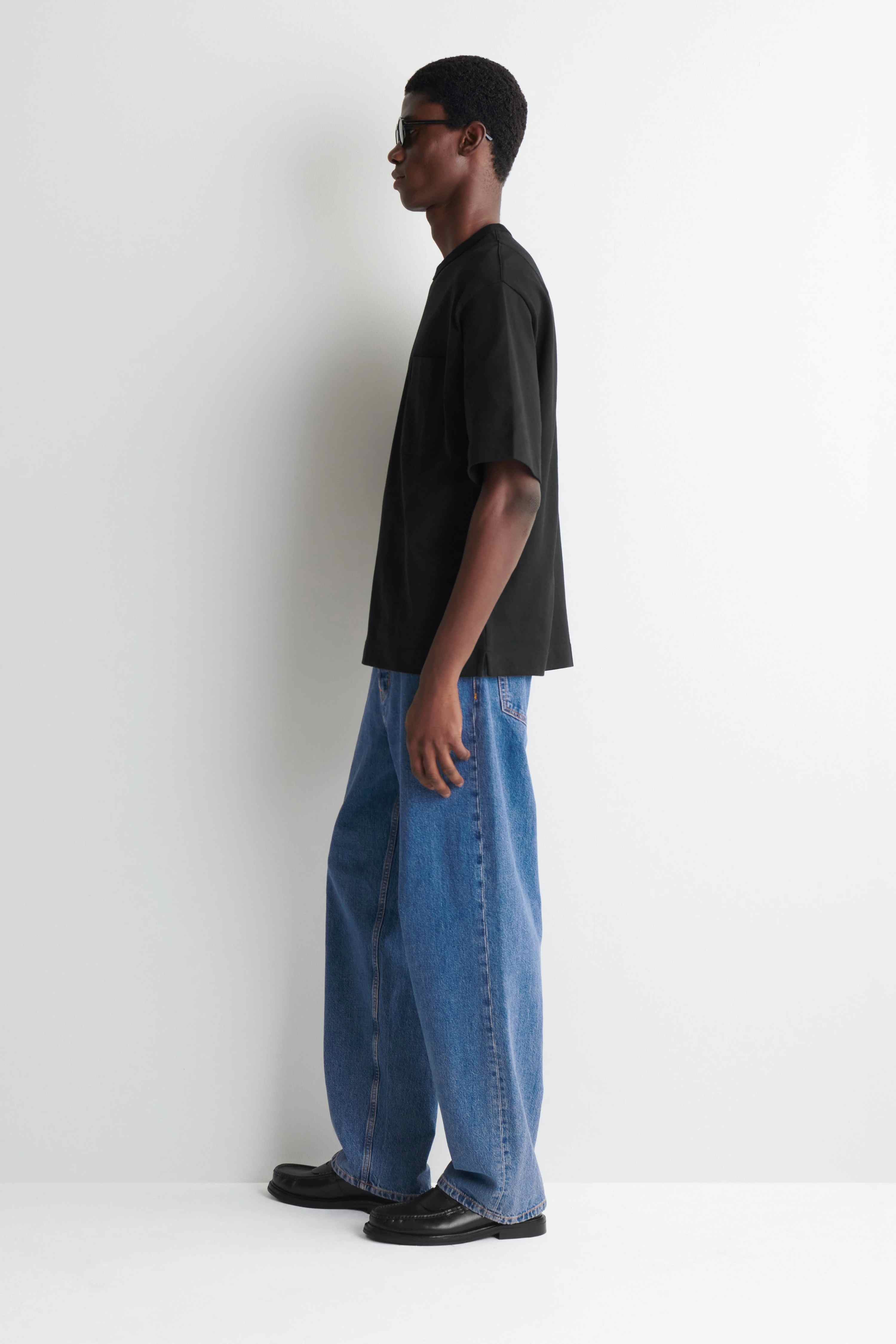 OVERSIZED POCKET-DETAIL T-SHIRT - 3