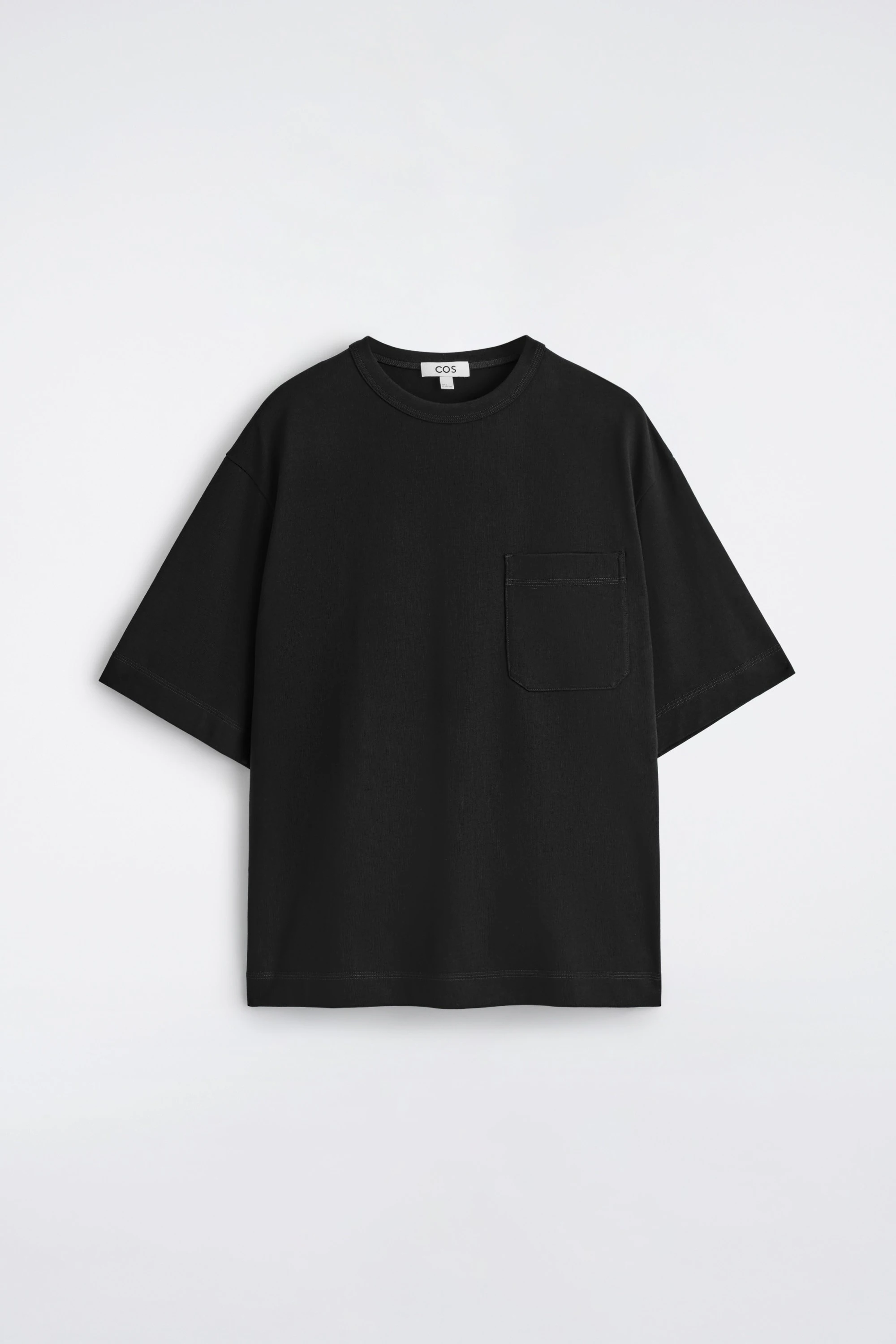 OVERSIZED POCKET-DETAIL T-SHIRT