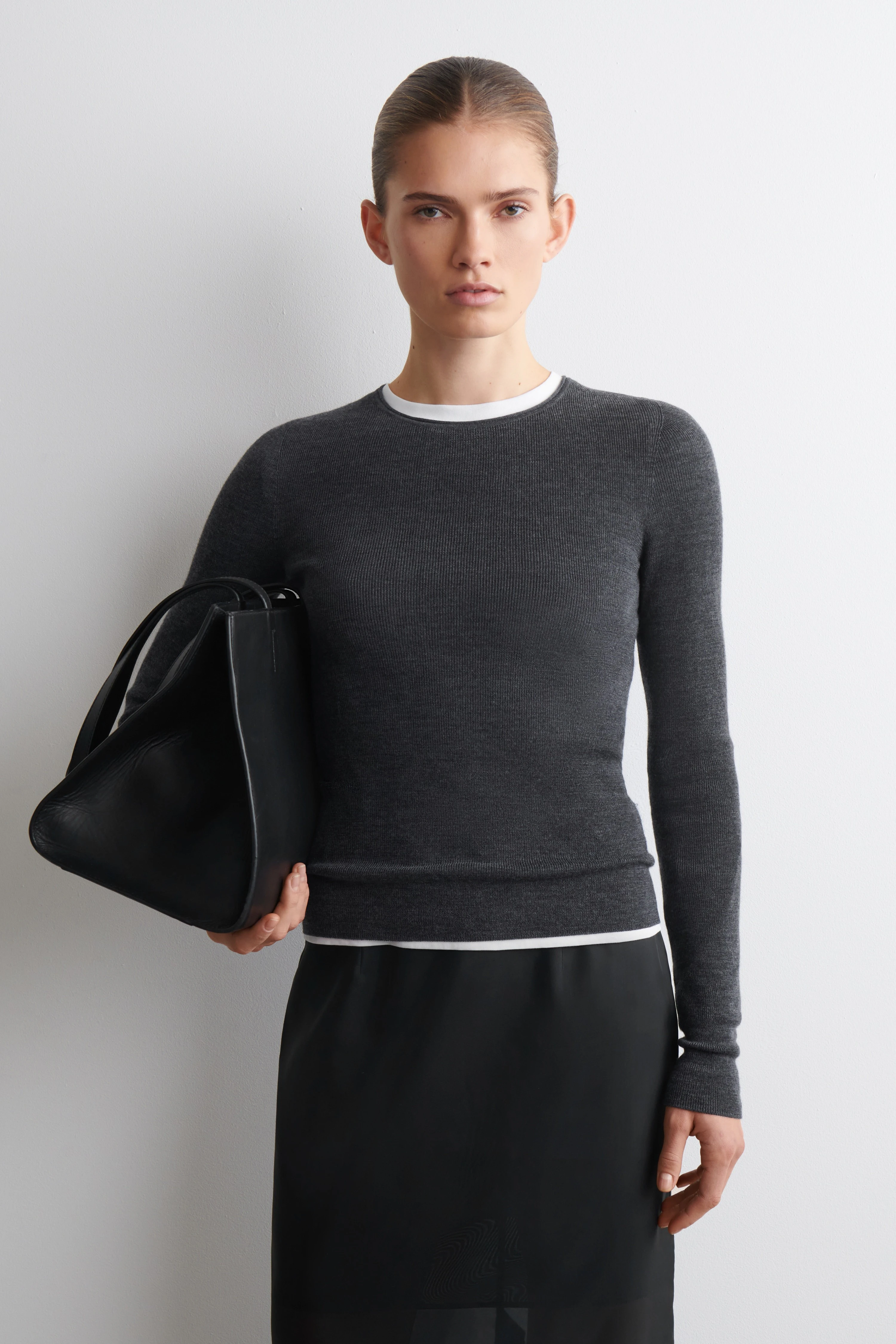 SEAMLESS MERINO WOOL LONG-SLEEVED TOP - 1