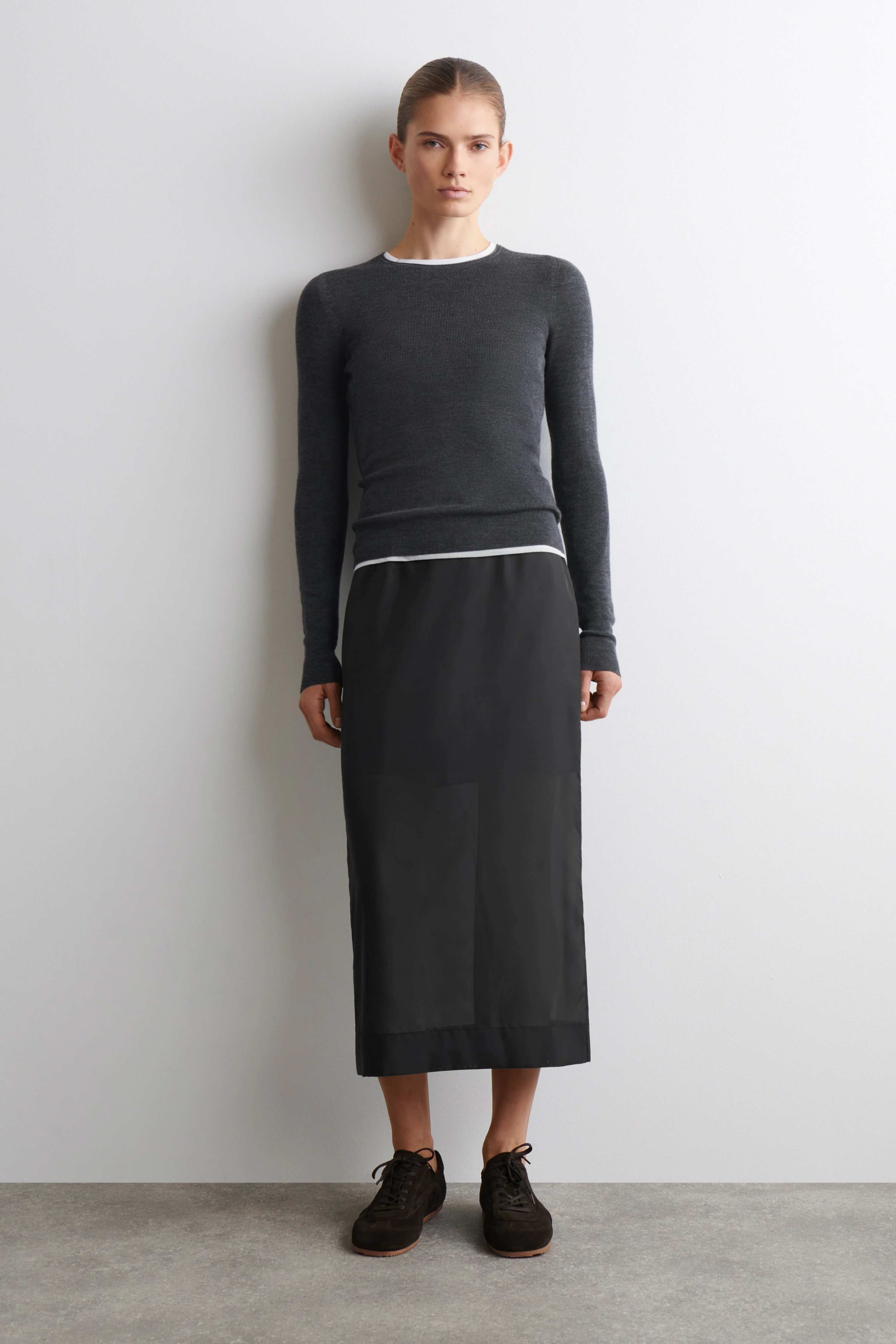 SEAMLESS MERINO WOOL LONG-SLEEVED TOP - 3