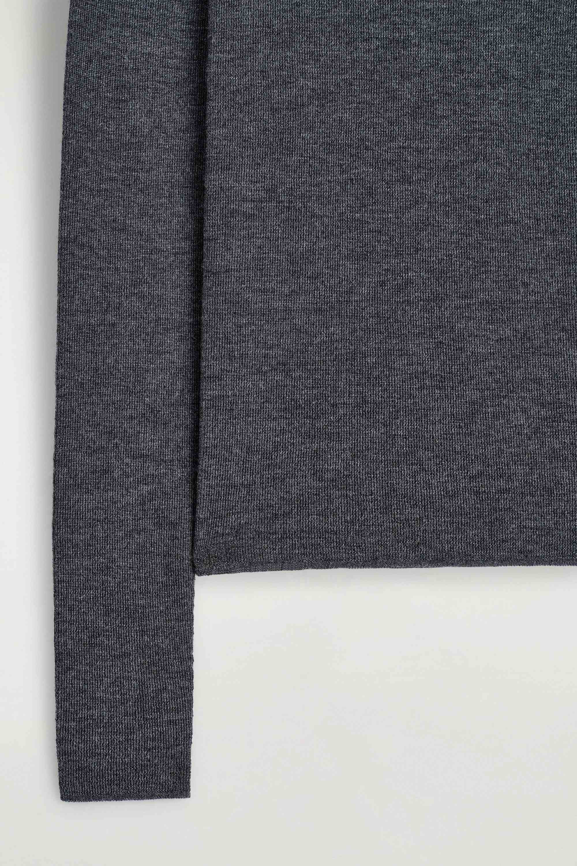 SEAMLESS MERINO WOOL LONG-SLEEVED TOP - 8