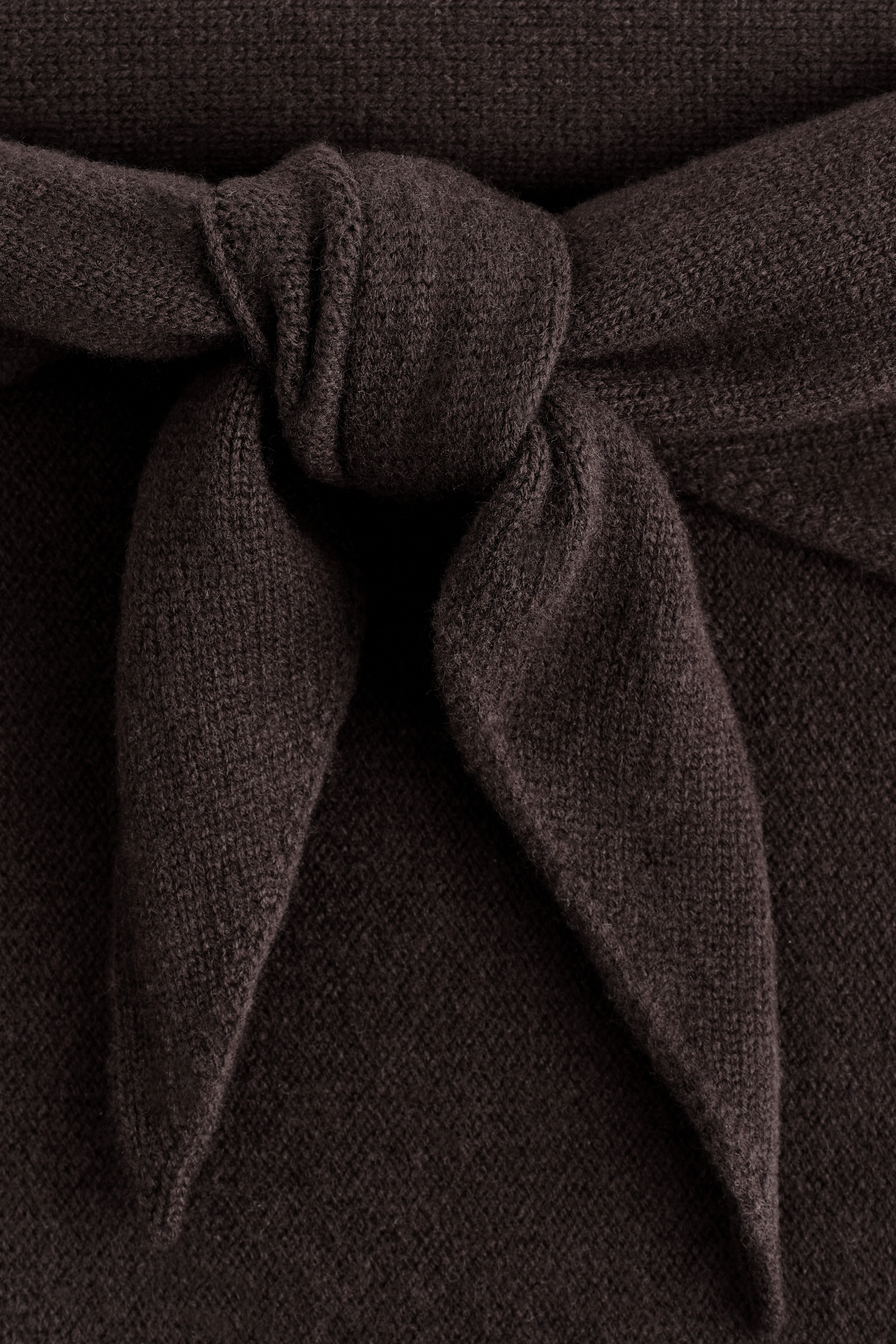 OVERSIZED WOOL TRIANGLE SCARF - 4