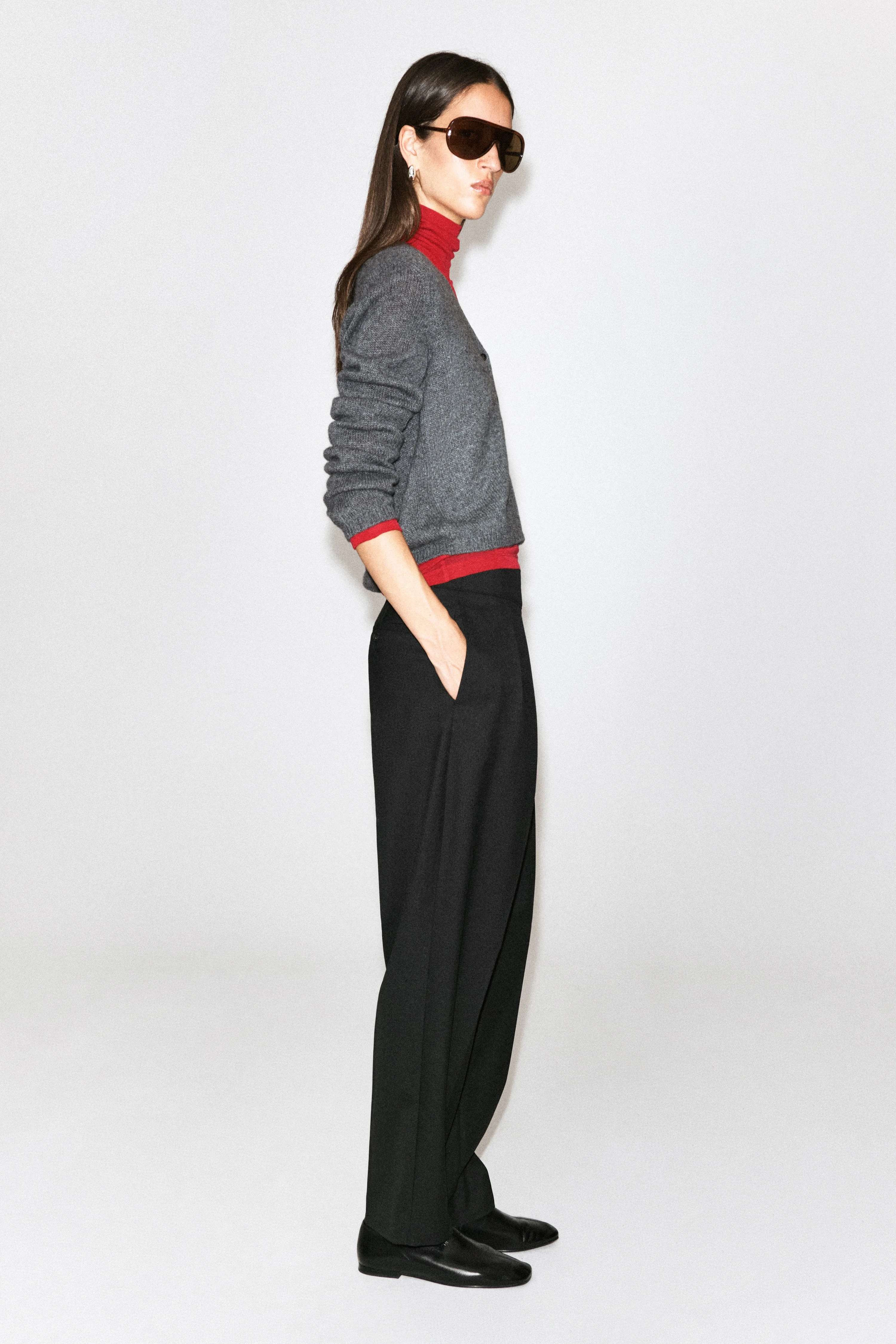 CASHMERE V-NECK CARDIGAN - 5