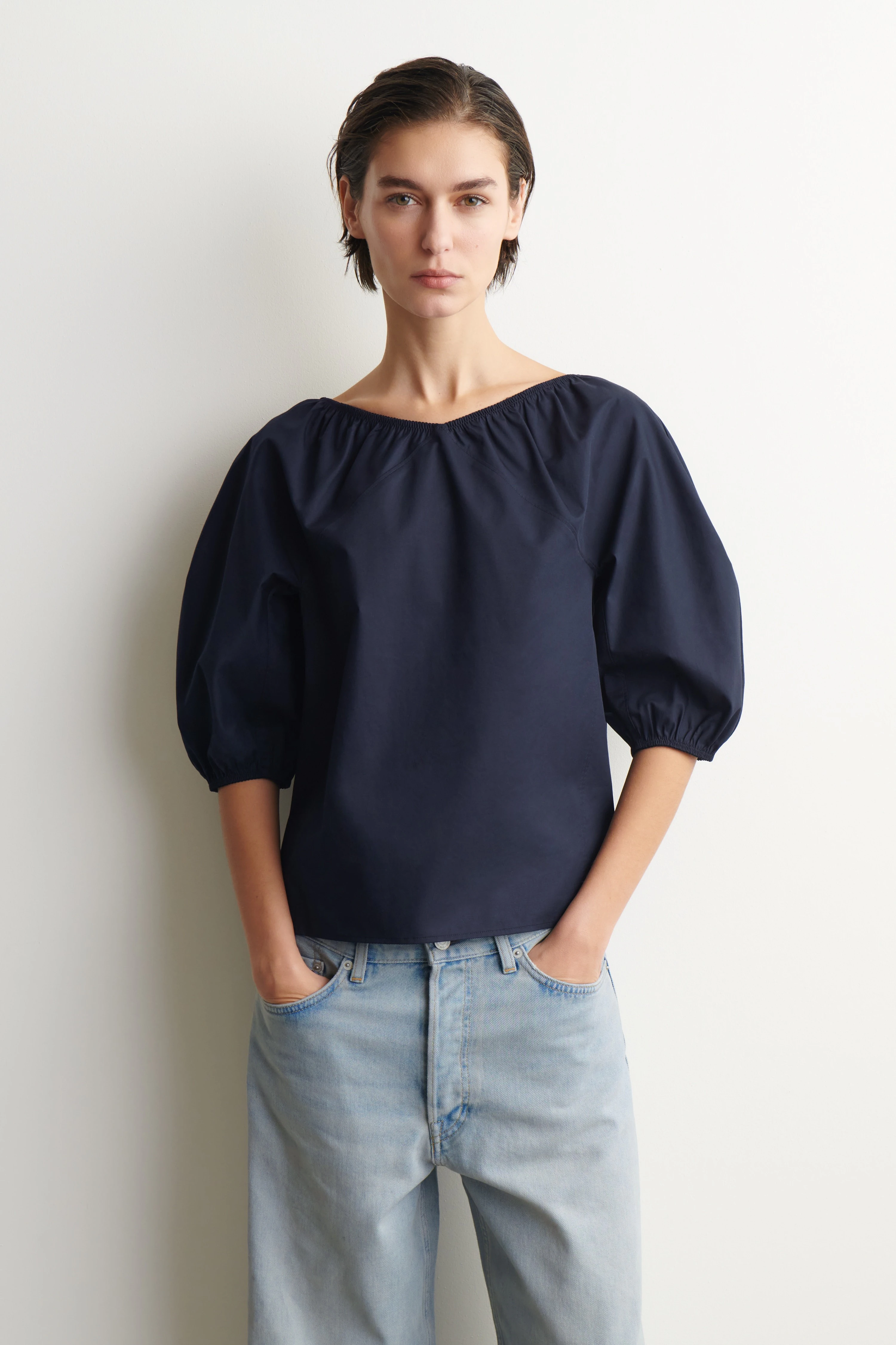 GATHERED PUFF-SLEEVE BLOUSE