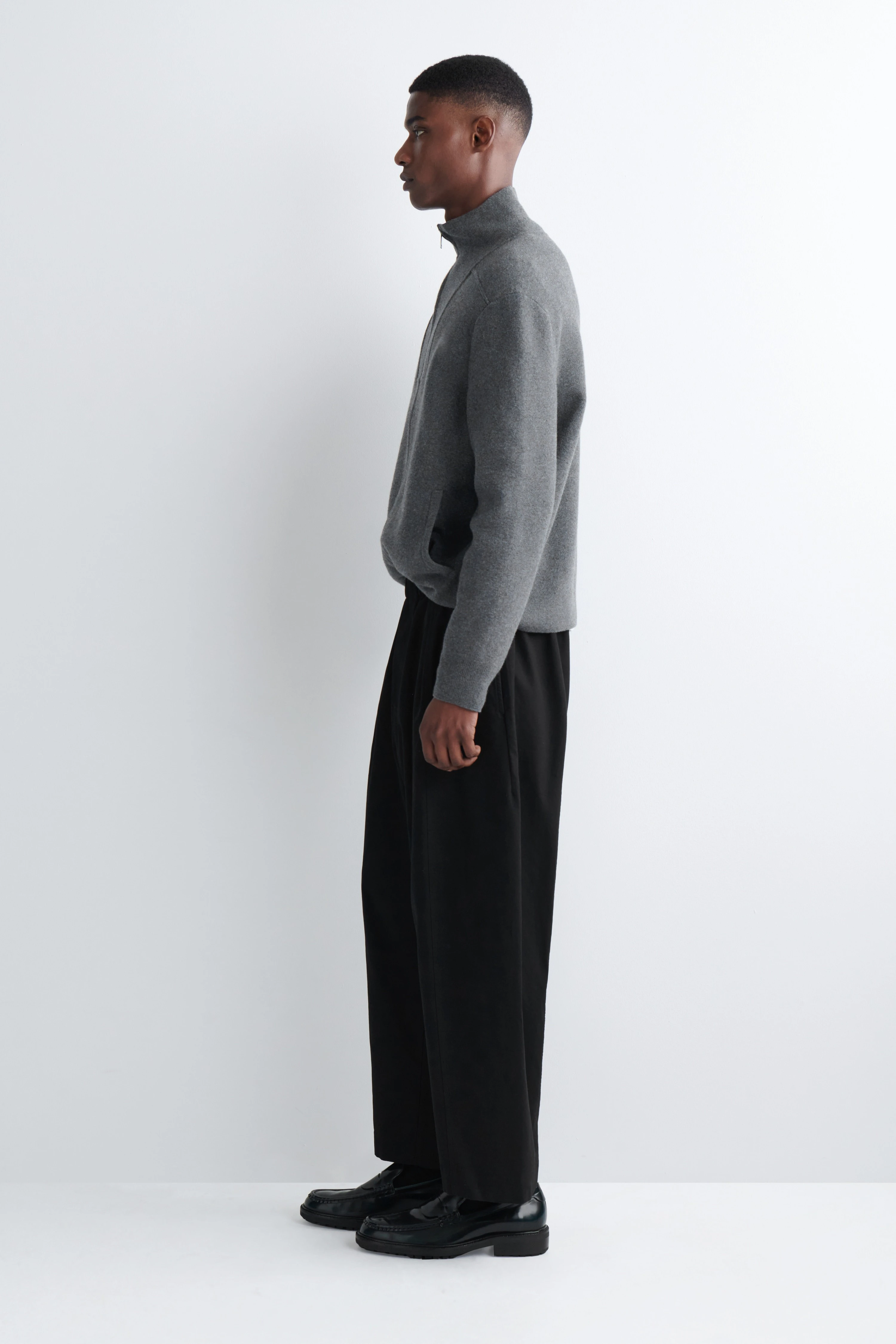COTTON CROPPED RELAXED-FIT BARREL-LEG TROUSERS - 4