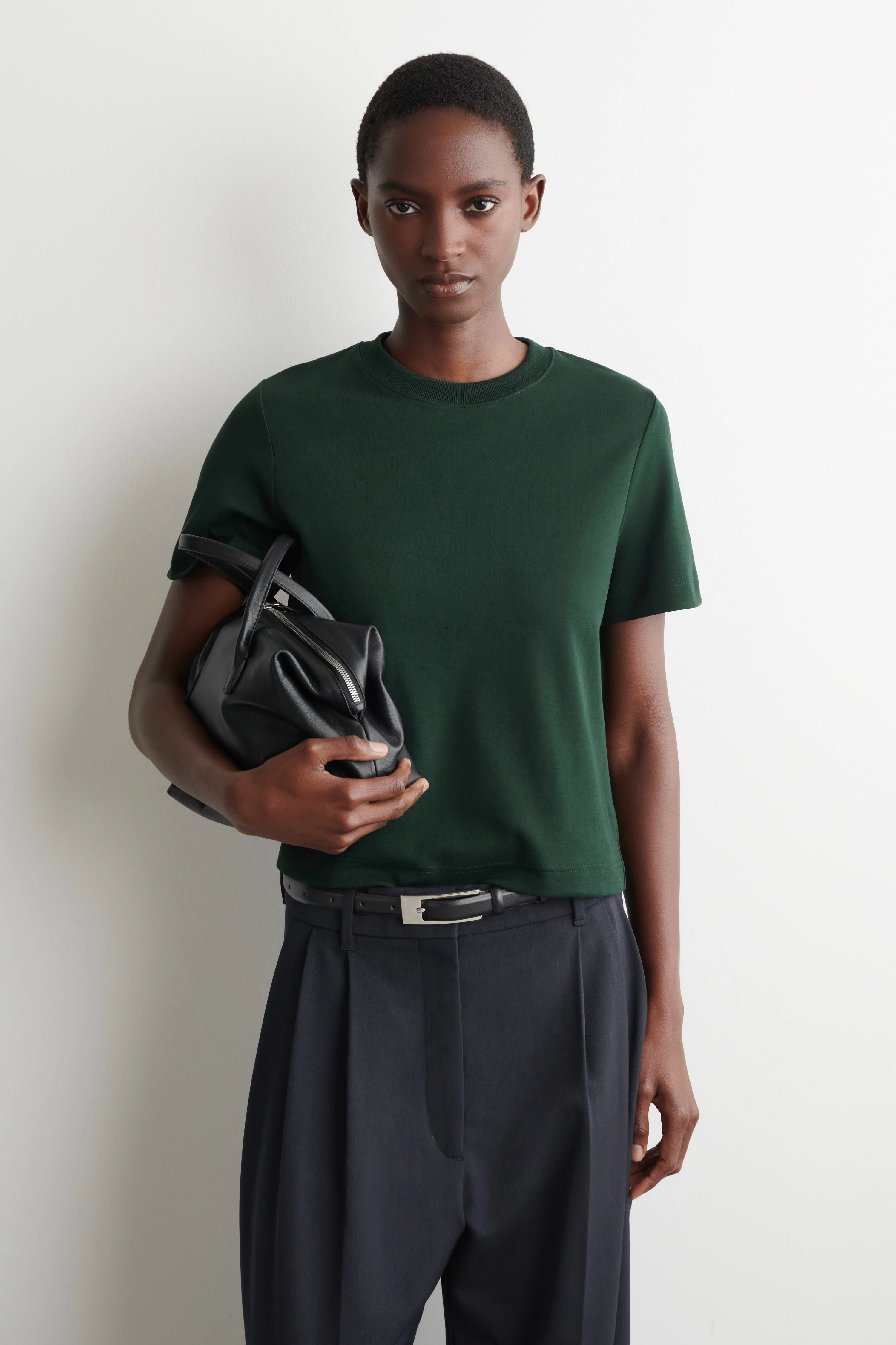 CLEAN CUT T-SHIRT