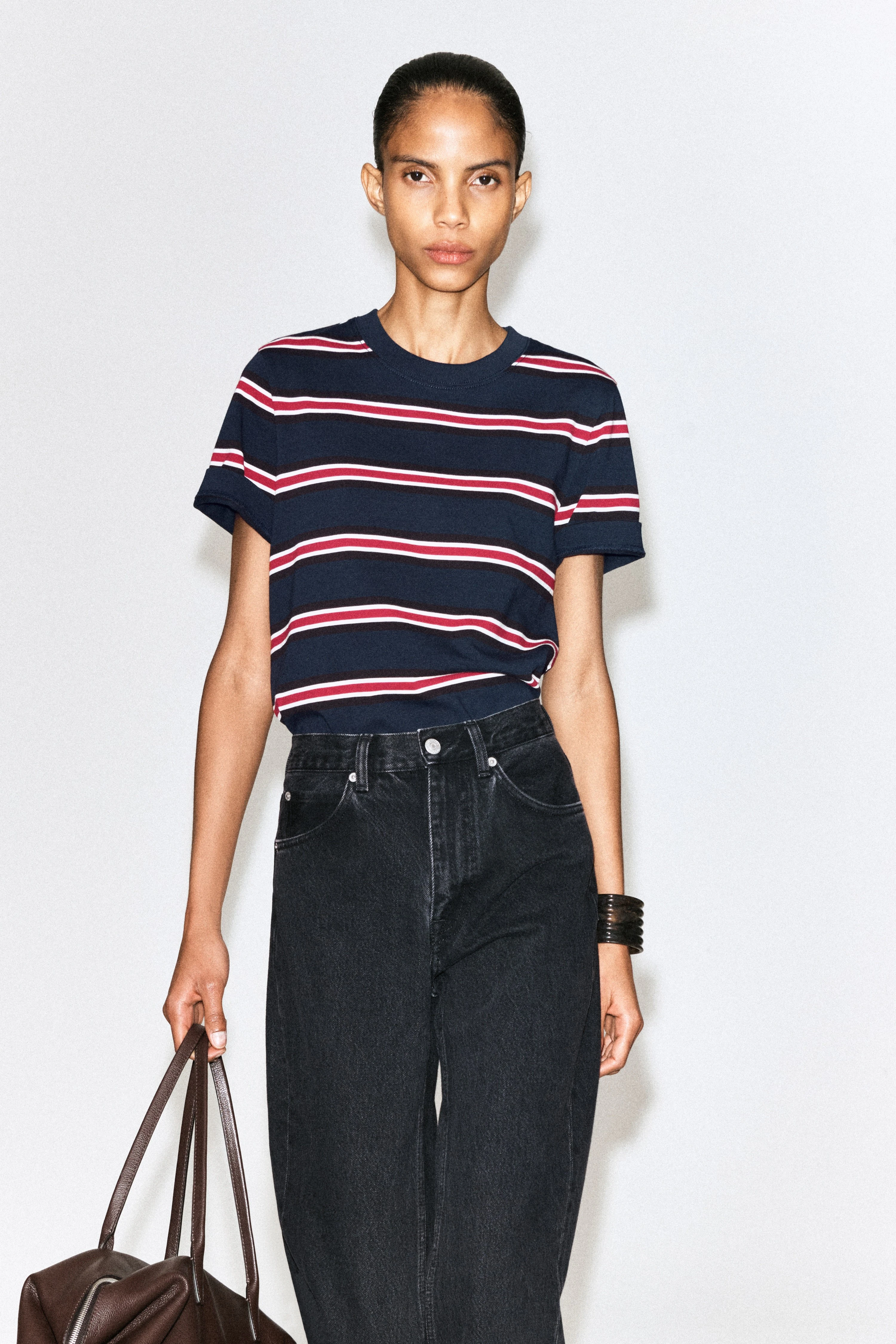 CLEAN CUT T-SHIRT