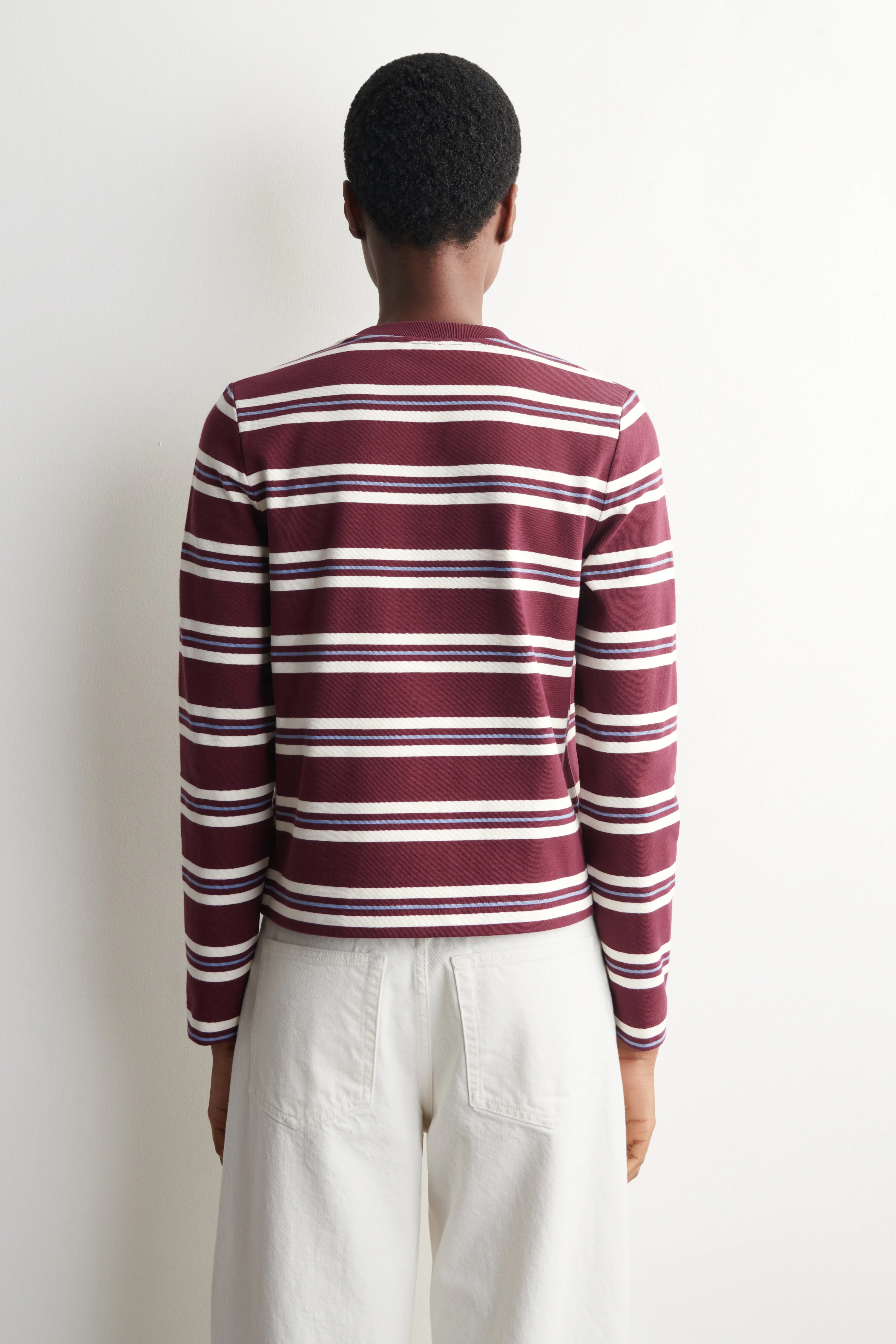 CLEAN CUT LONG-SLEEVED T-SHIRT