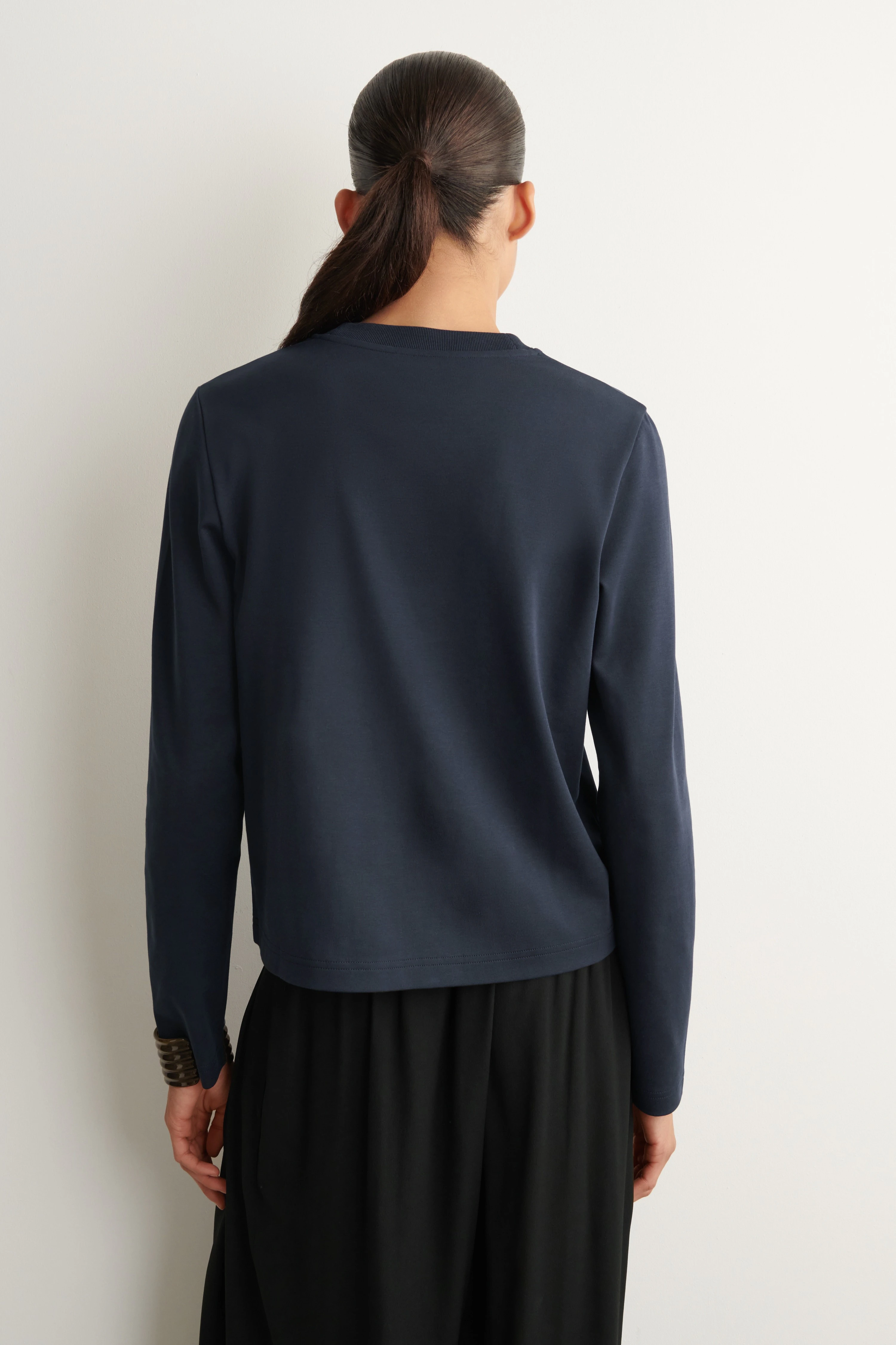CLEAN CUT LONG-SLEEVED T-SHIRT - 2