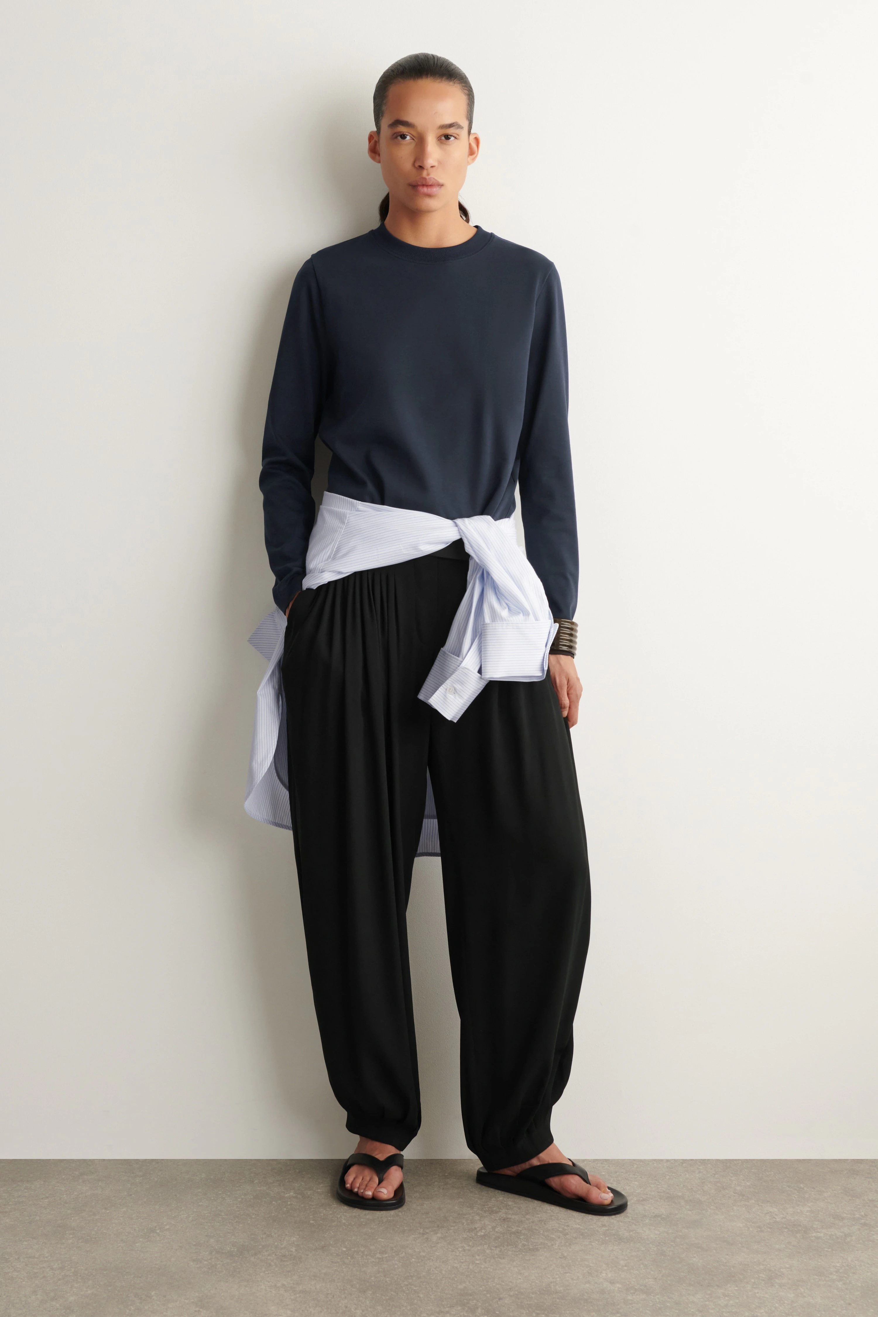 CLEAN CUT LONG-SLEEVED T-SHIRT - 3