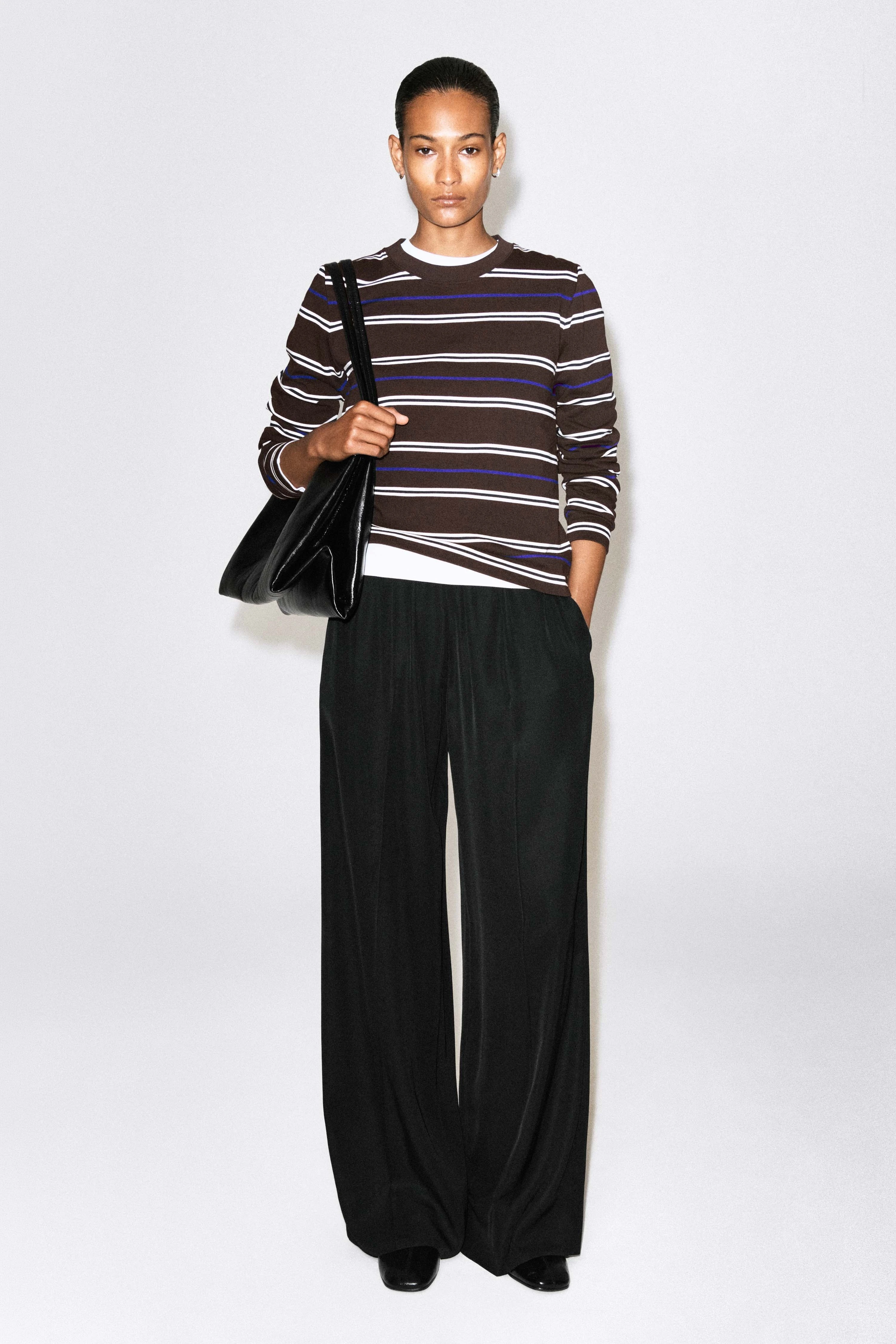 CLEAN CUT LONG-SLEEVED T-SHIRT - 3