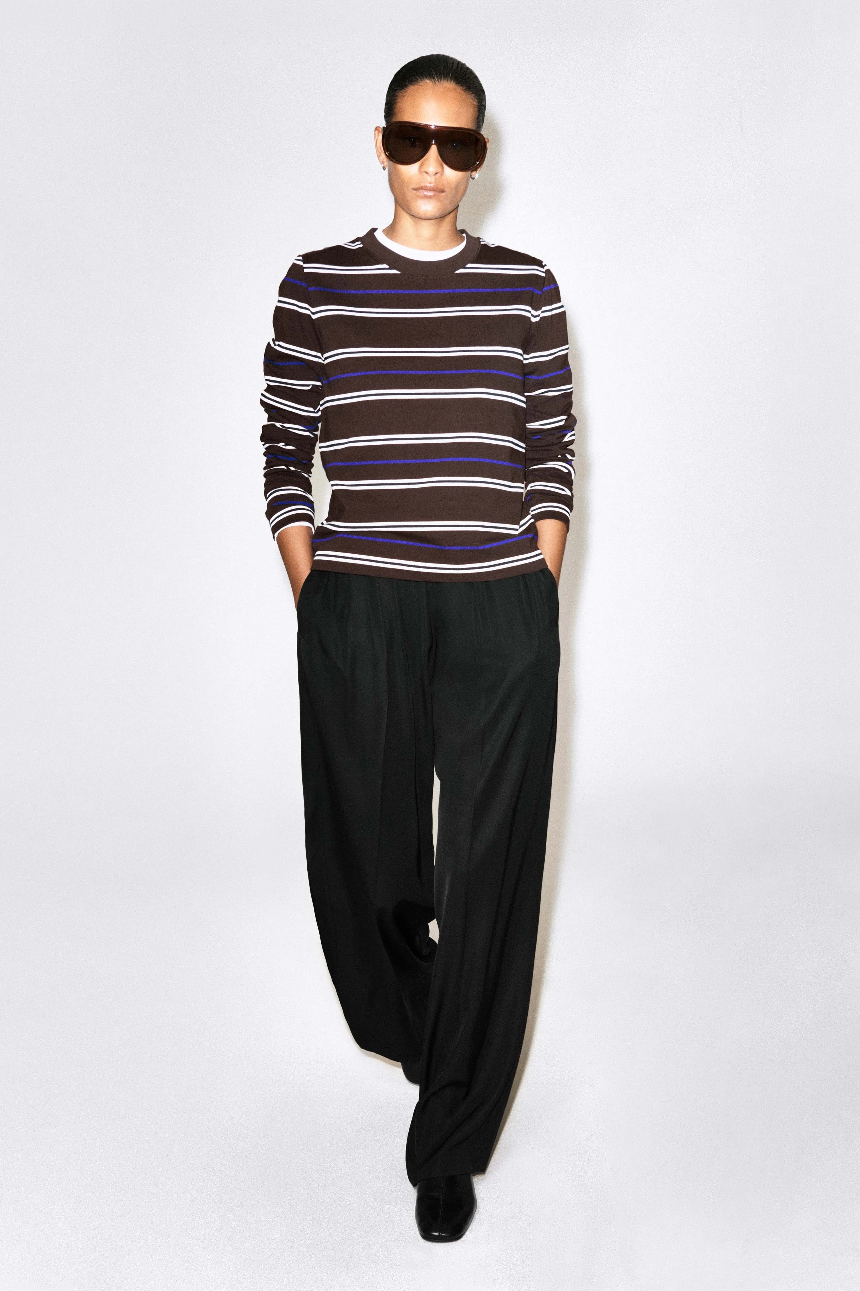 CLEAN CUT LONG-SLEEVED T-SHIRT - 4