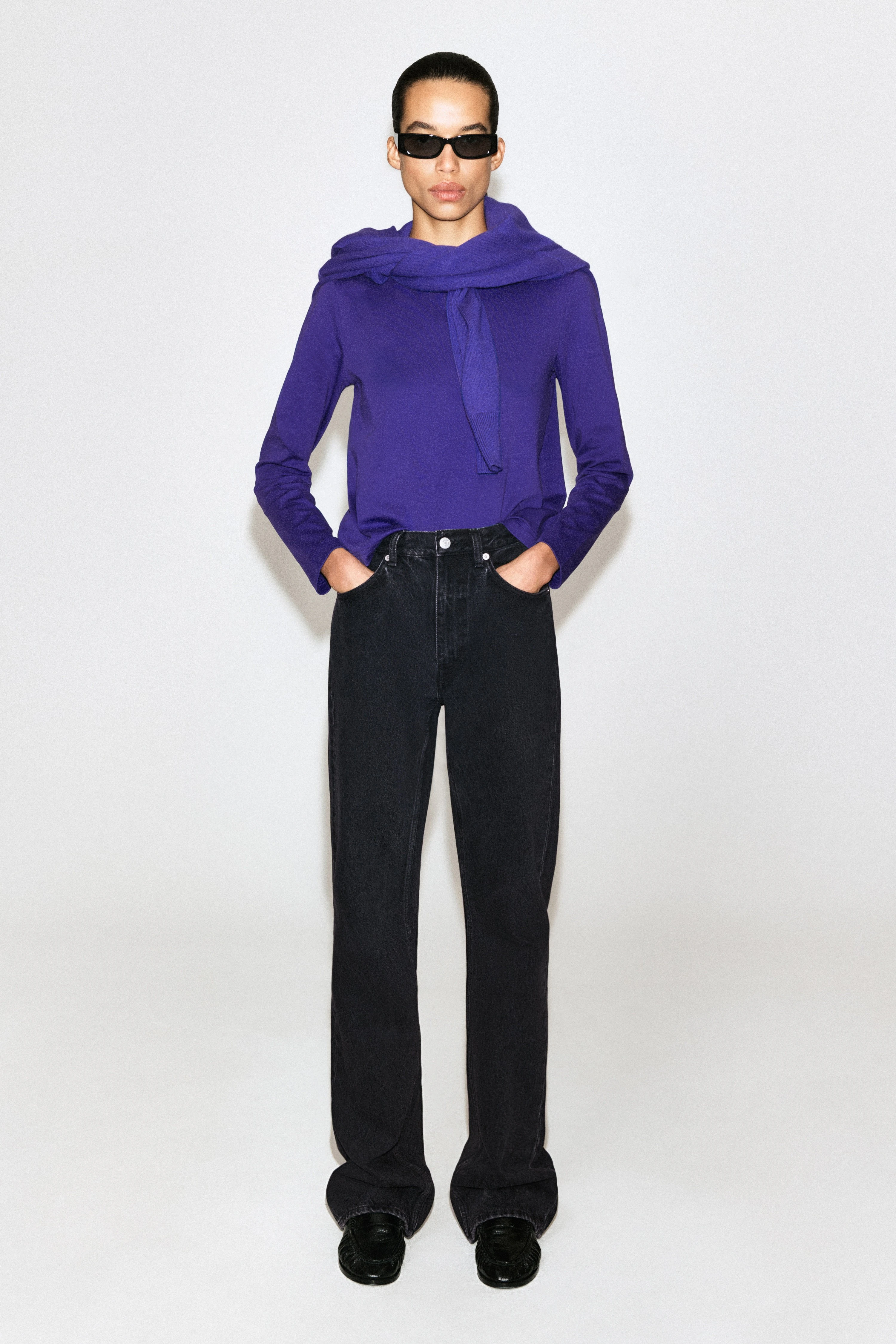 CLEAN CUT LONG-SLEEVED T-SHIRT - 3