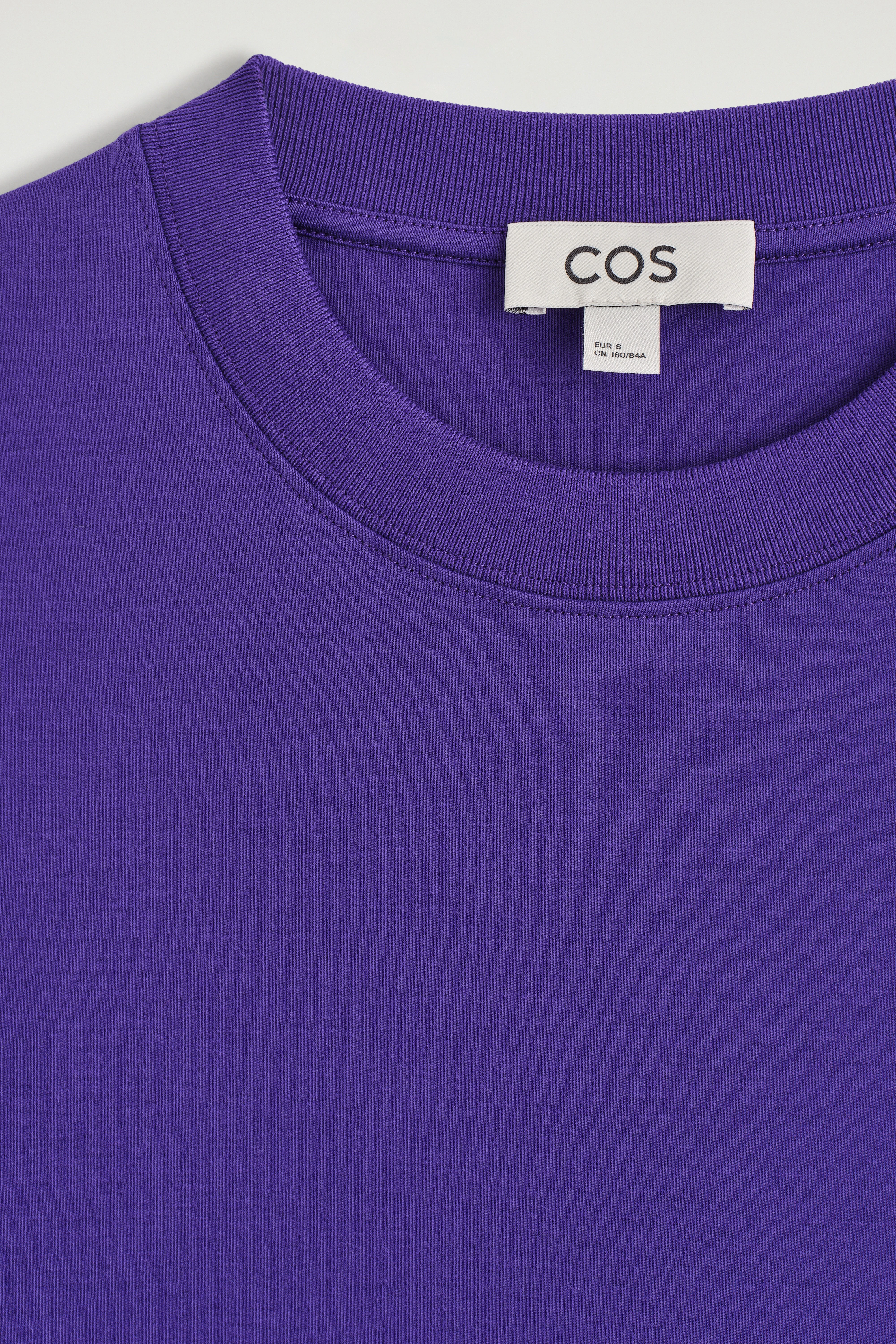 CLEAN CUT LONG-SLEEVED T-SHIRT - 7