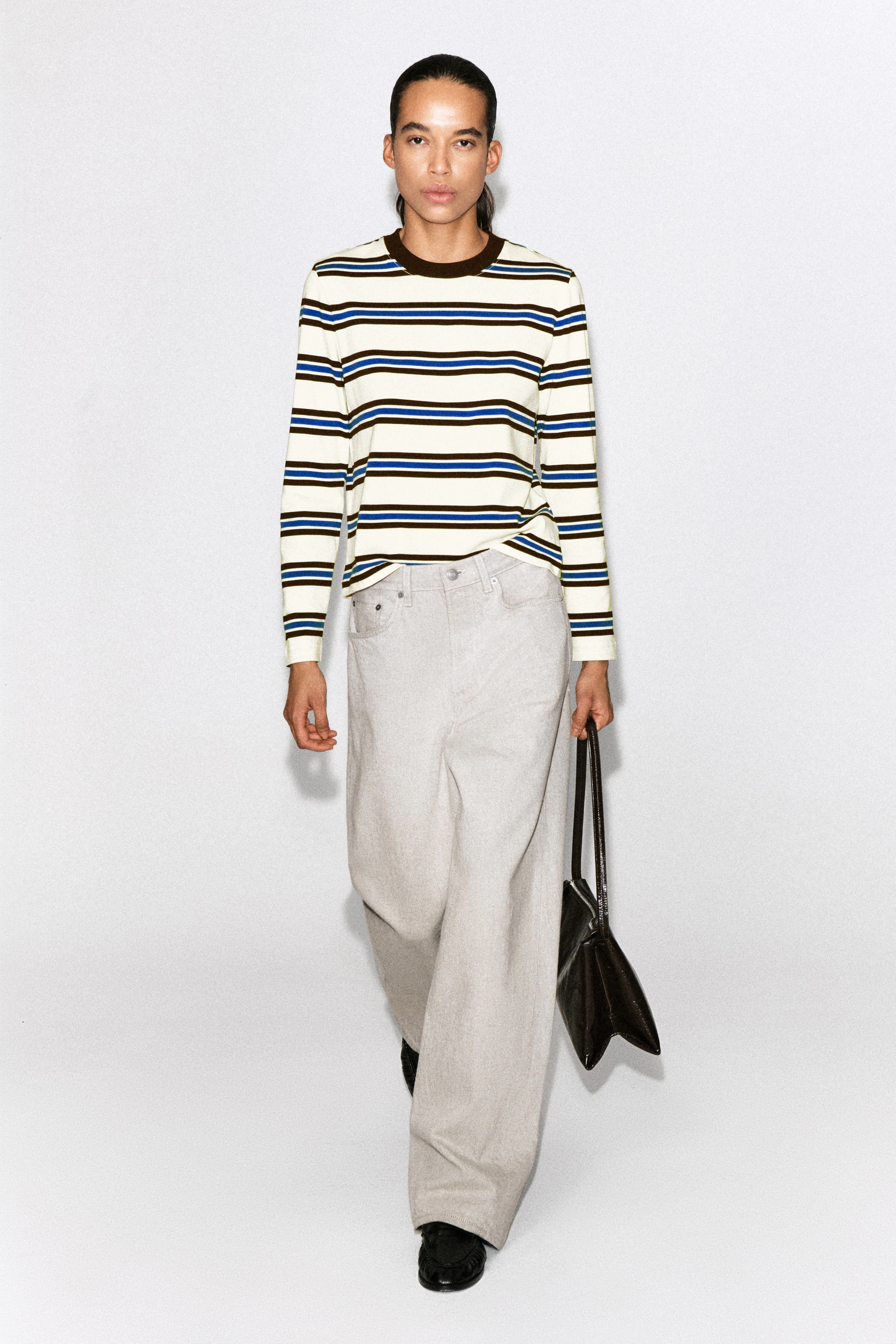 CLEAN CUT LONG-SLEEVED T-SHIRT - 3