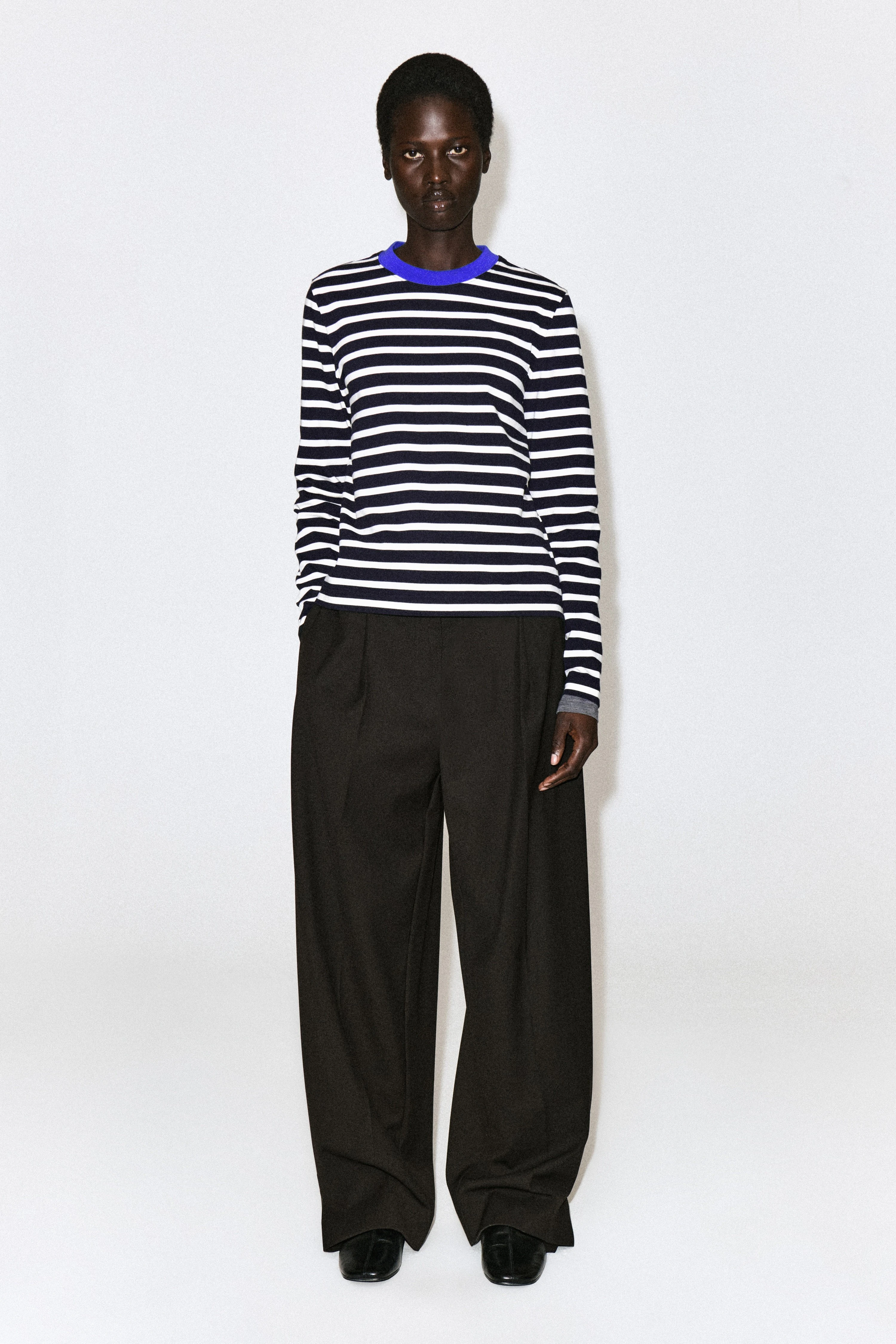 CLEAN CUT LONG-SLEEVED T-SHIRT - 3