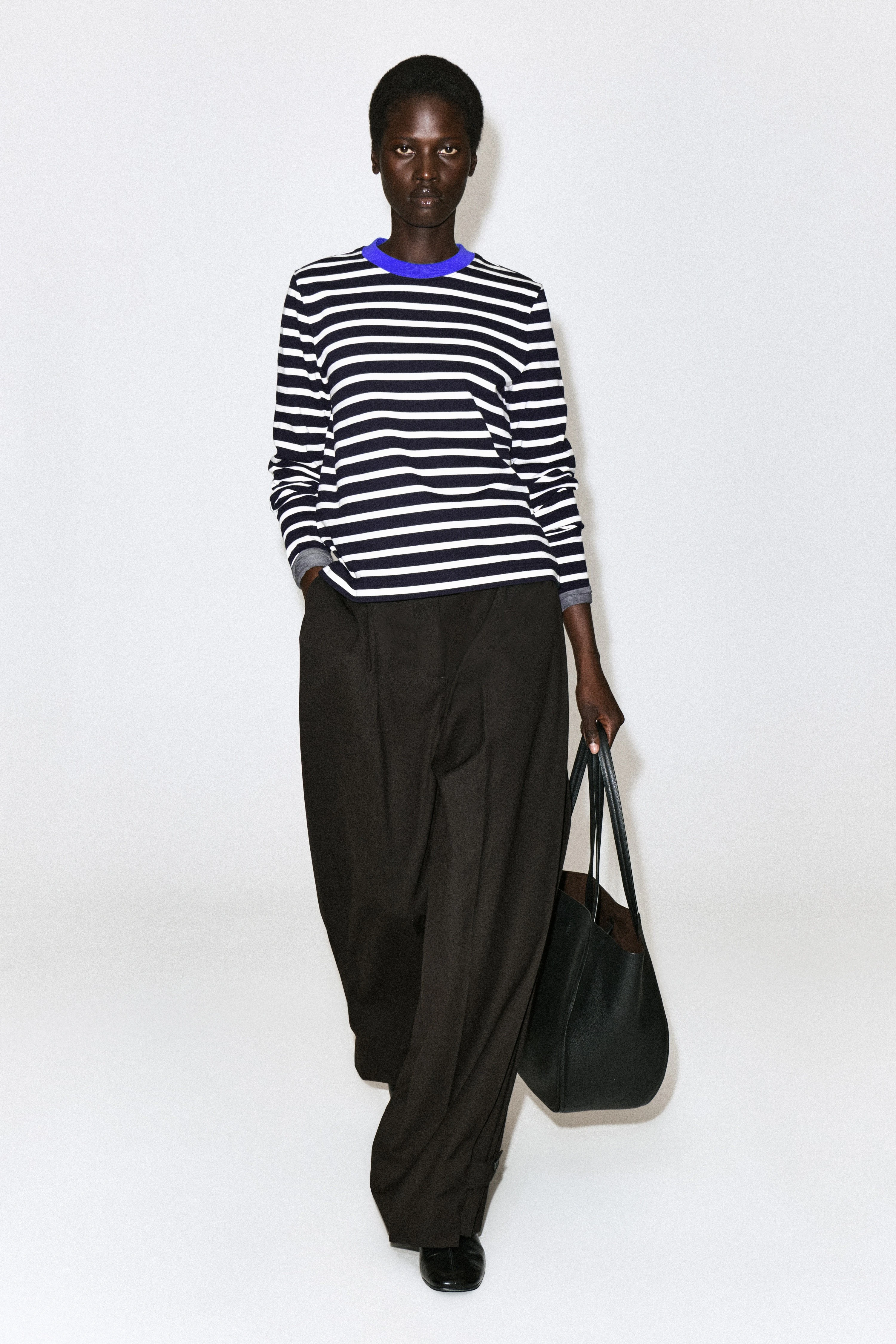 CLEAN CUT LONG-SLEEVED T-SHIRT - 5