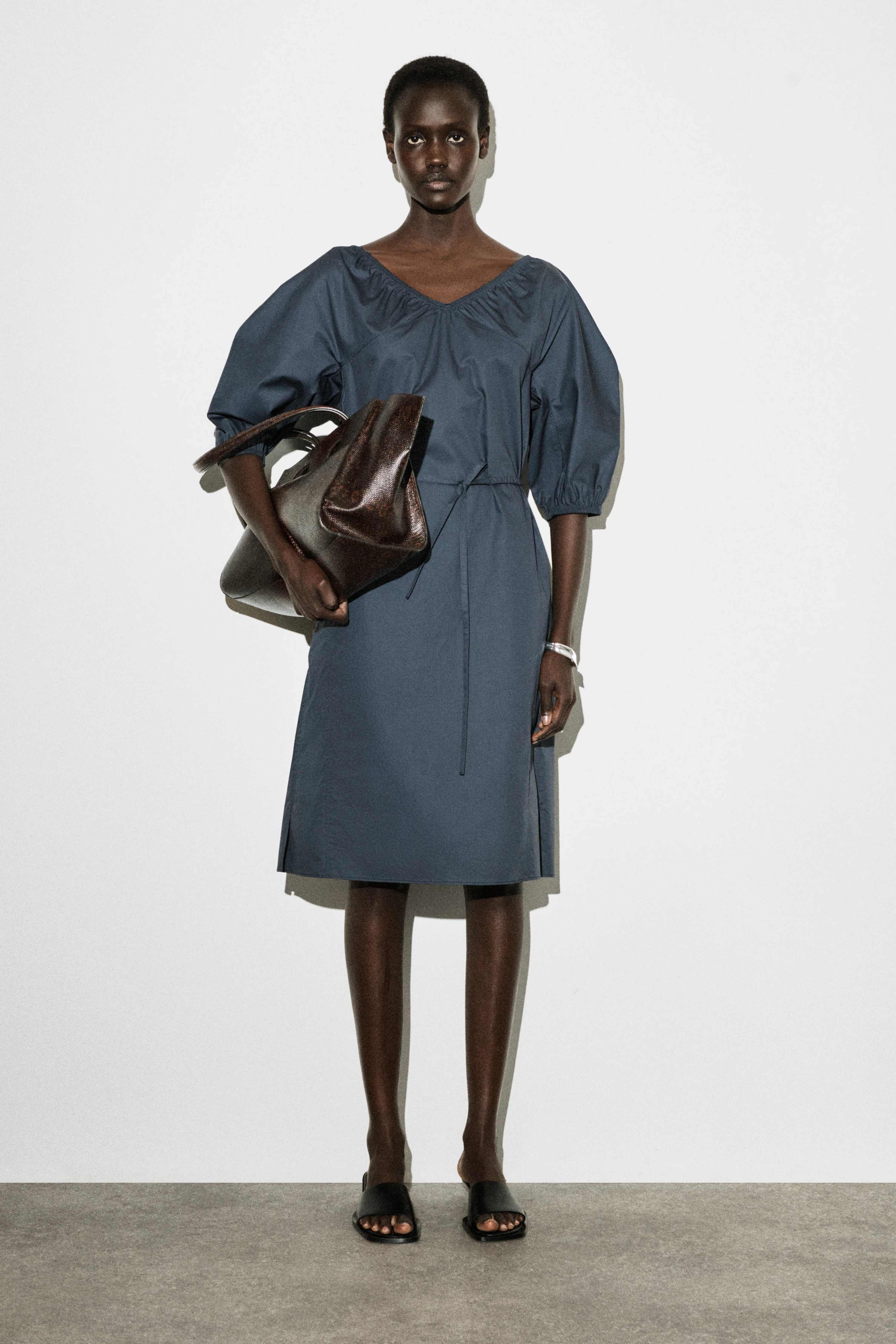 GATHERED PUFF-SLEEVE MIDI DRESS - 1