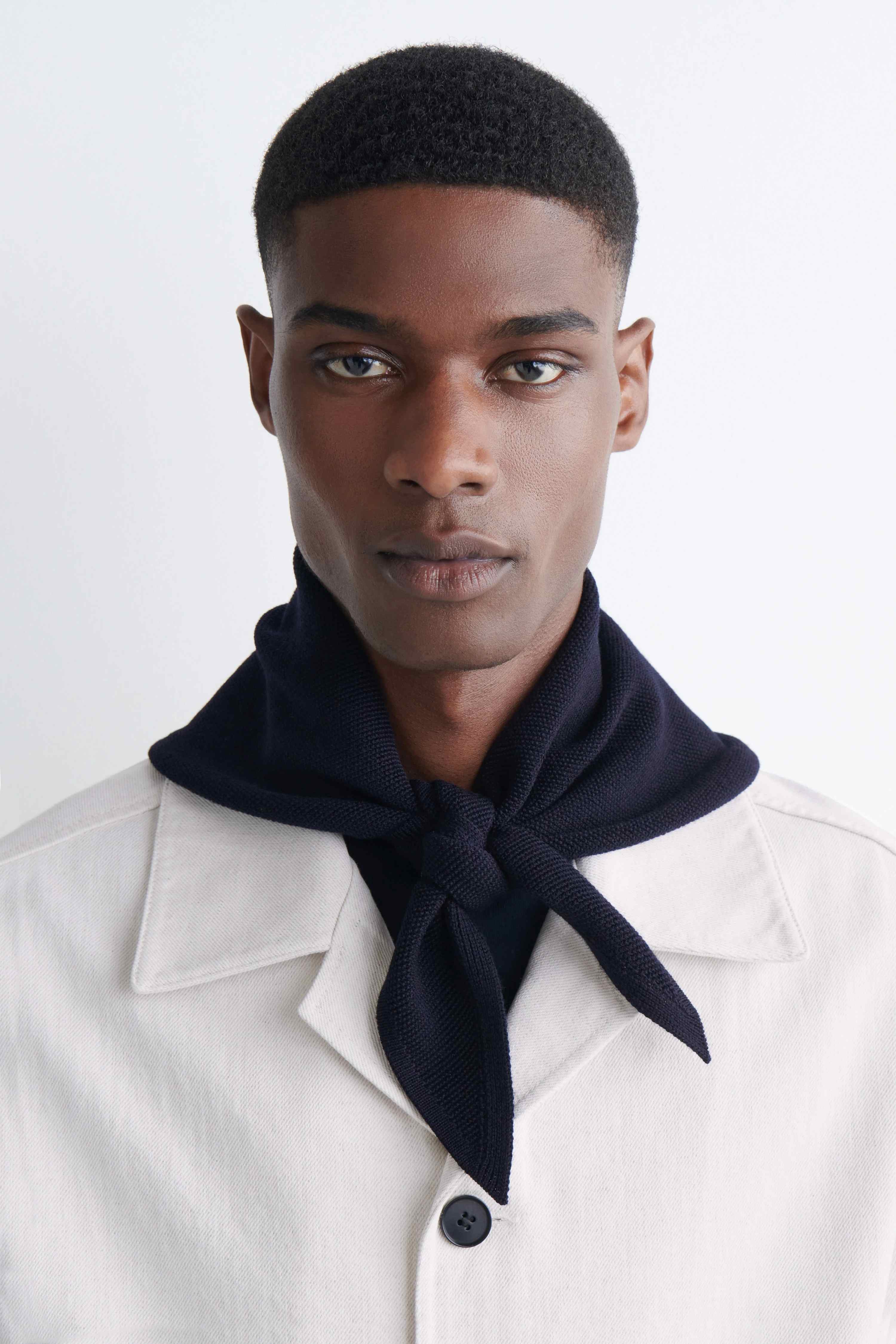 TEXTURED MERINO WOOL SCARF