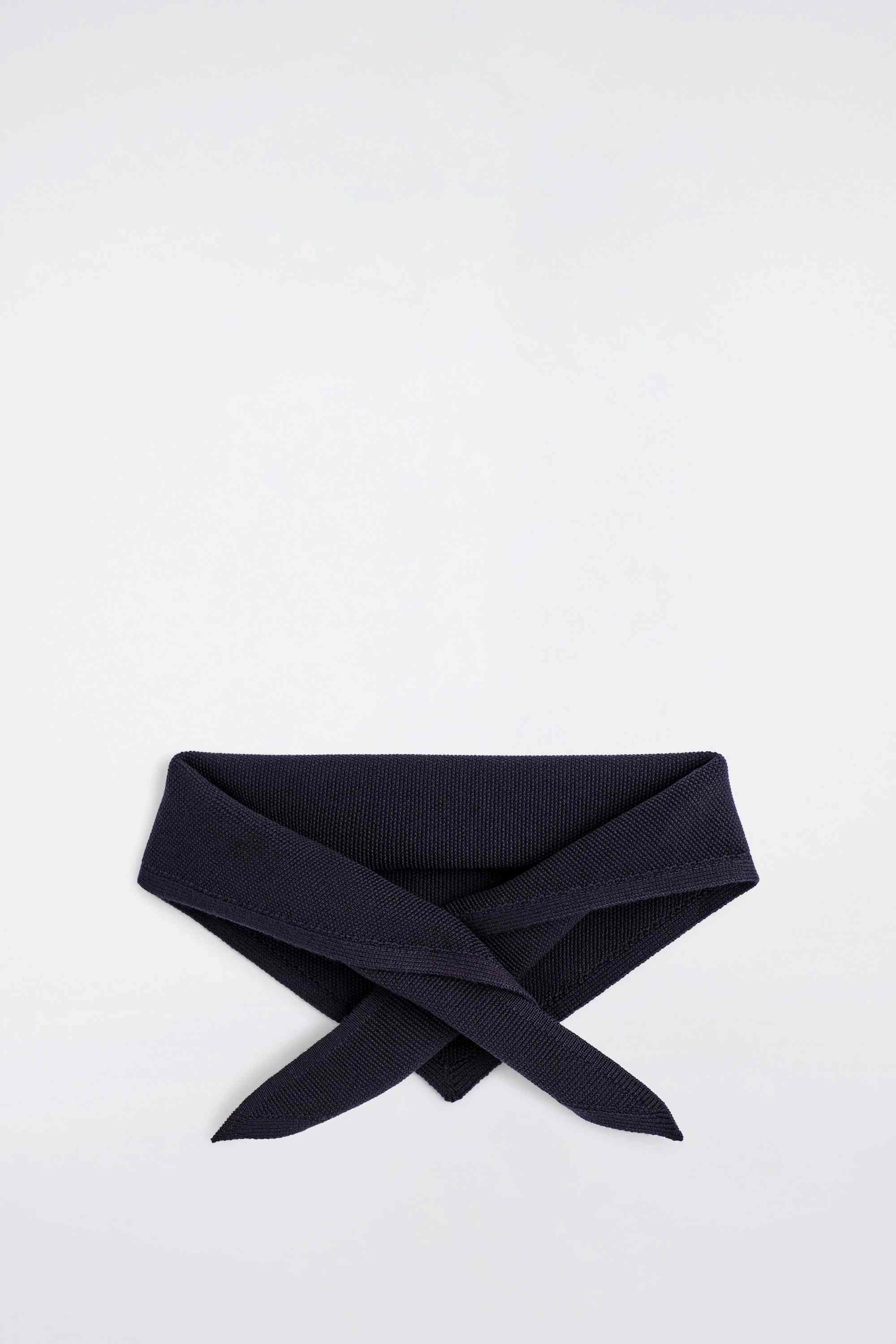 TEXTURED MERINO WOOL SCARF