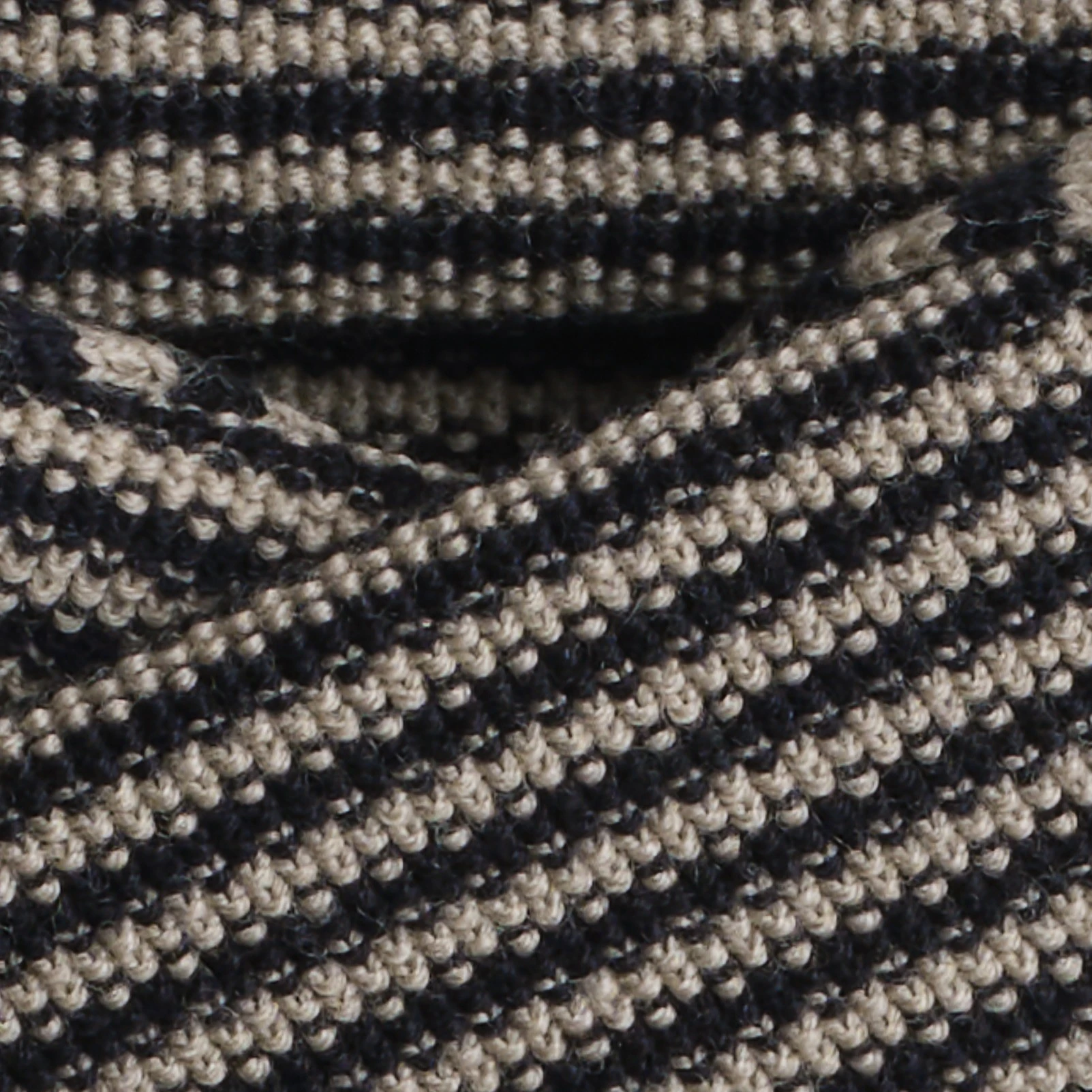 TEXTURED MERINO WOOL SCARF - 4