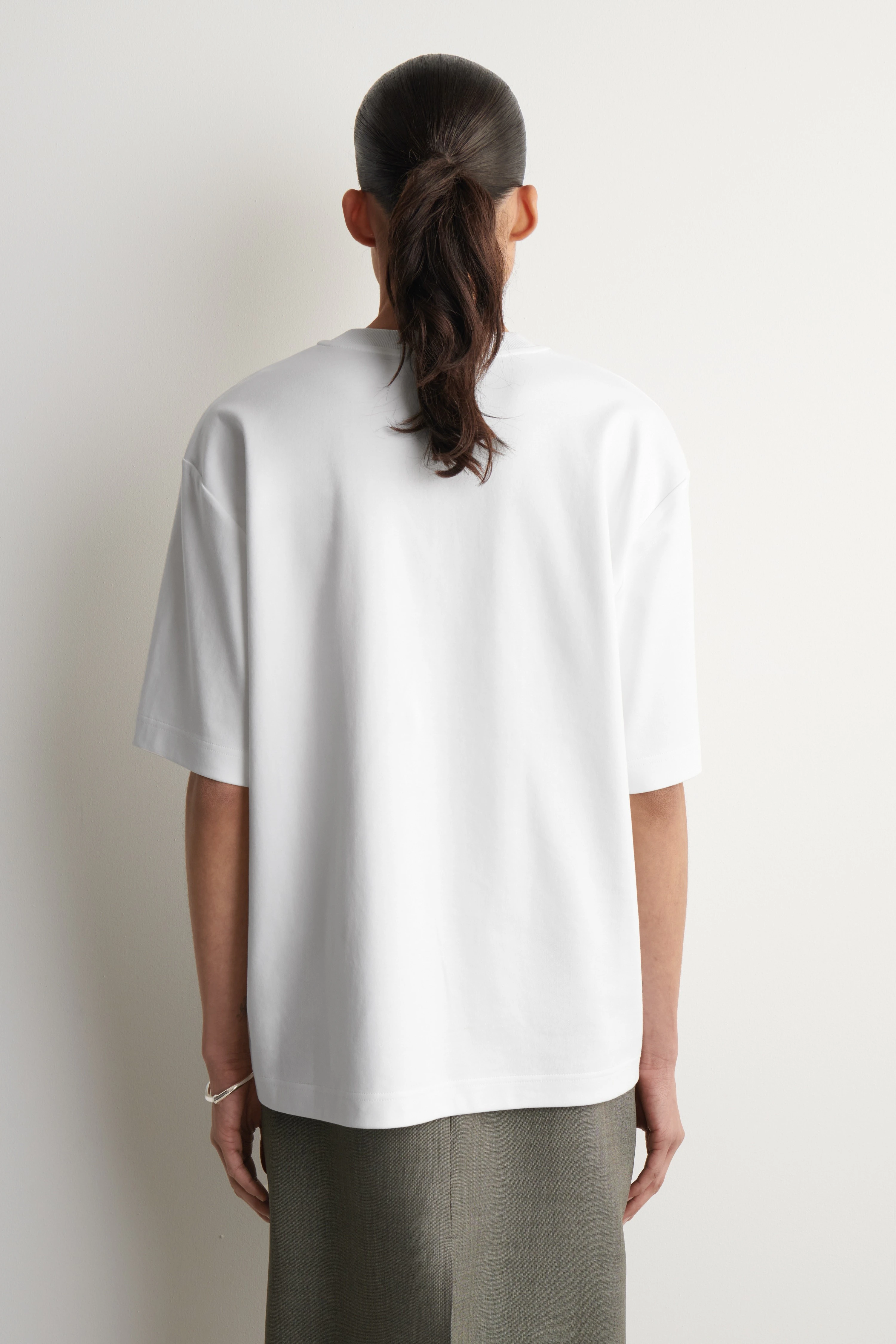 OVERSIZED T-SHIRT