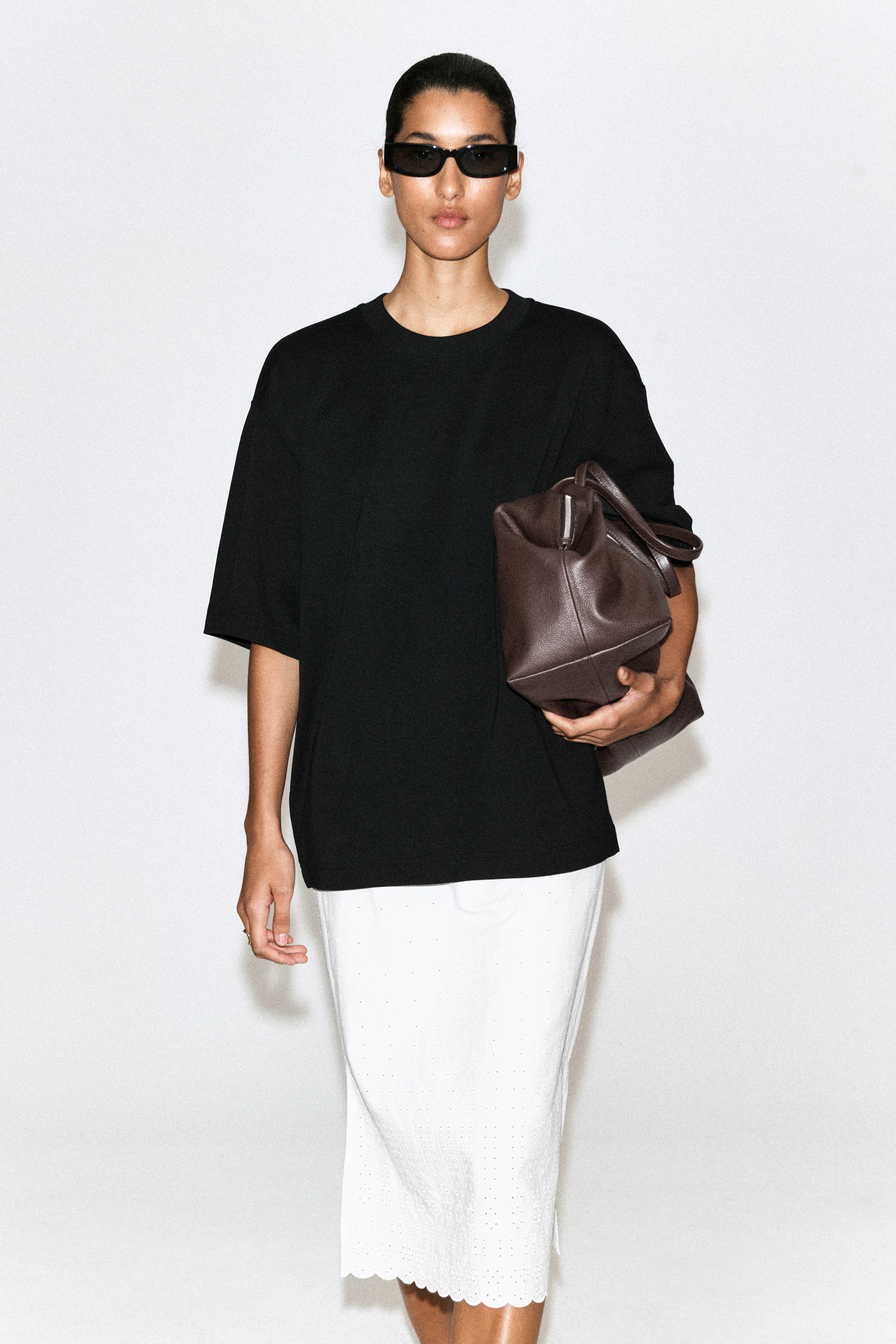 OVERSIZED T-SHIRT