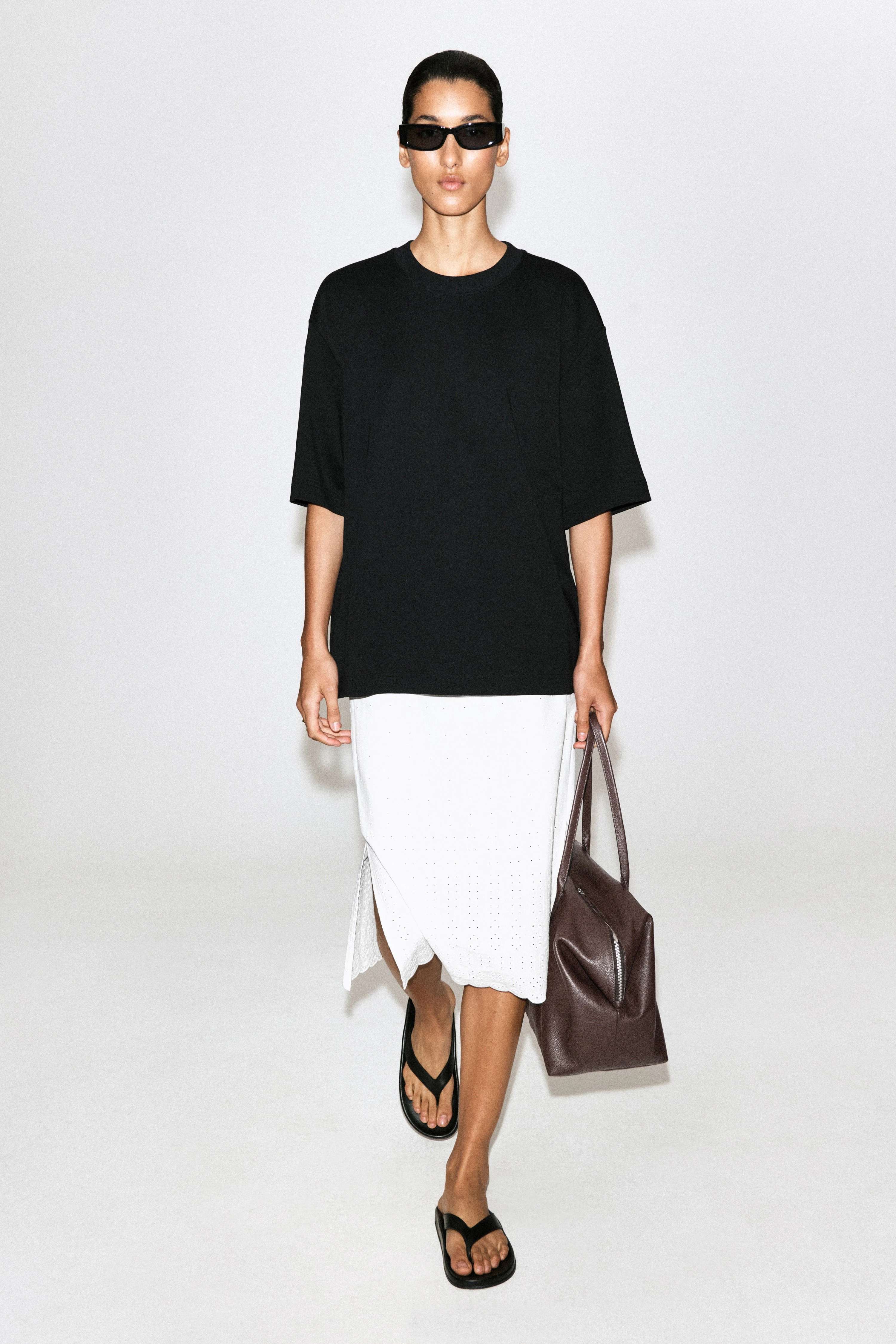 OVERSIZED T-SHIRT - 3