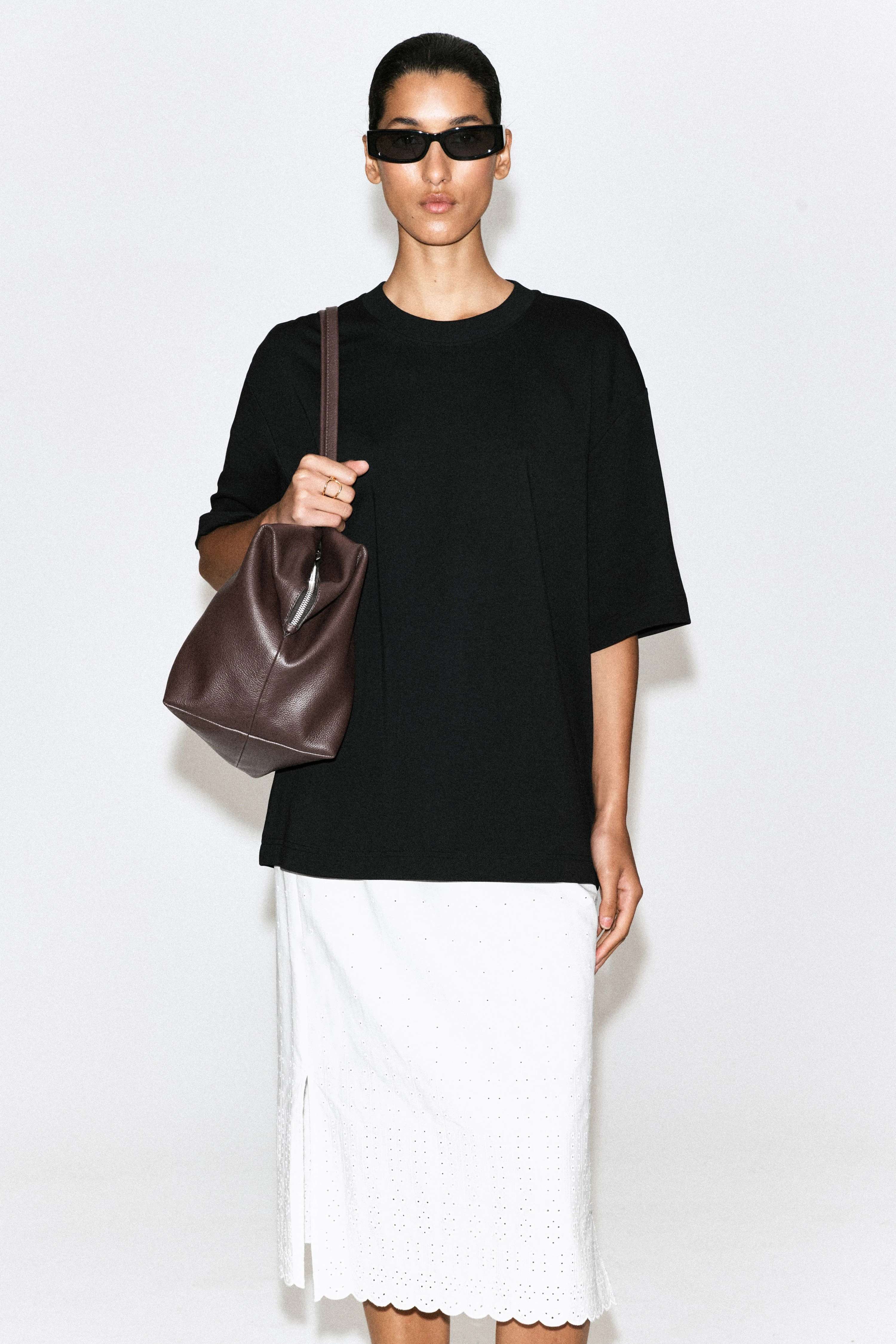 OVERSIZED T-SHIRT - 4