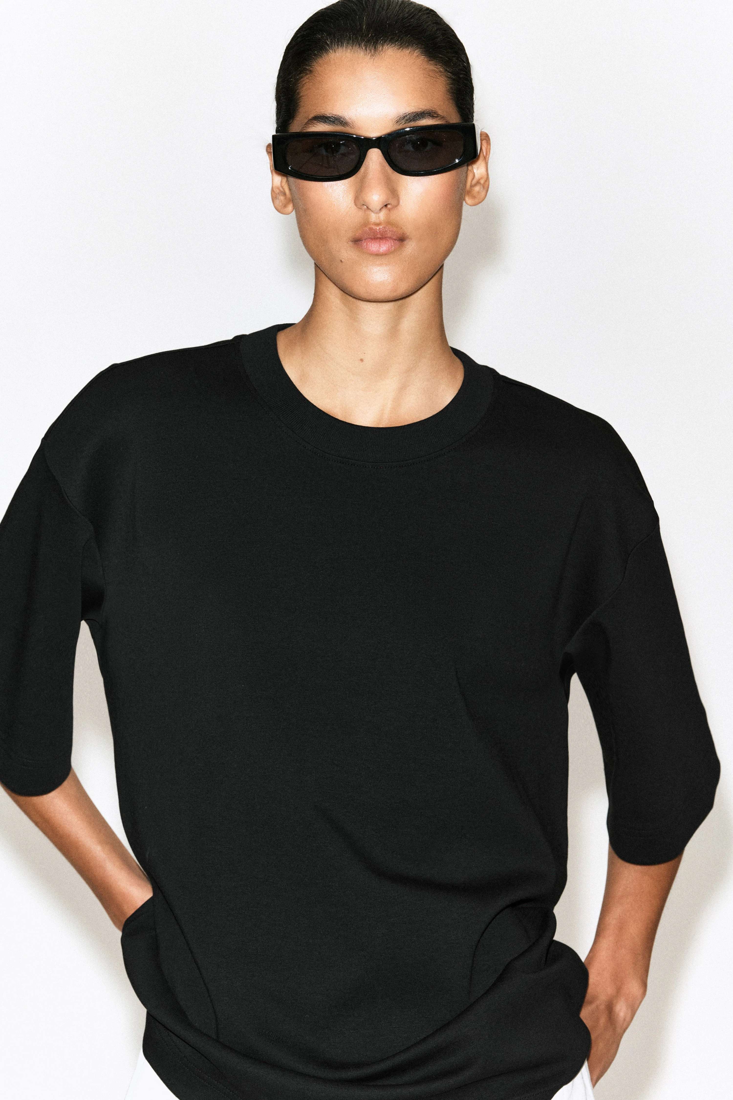OVERSIZED T-SHIRT - 6