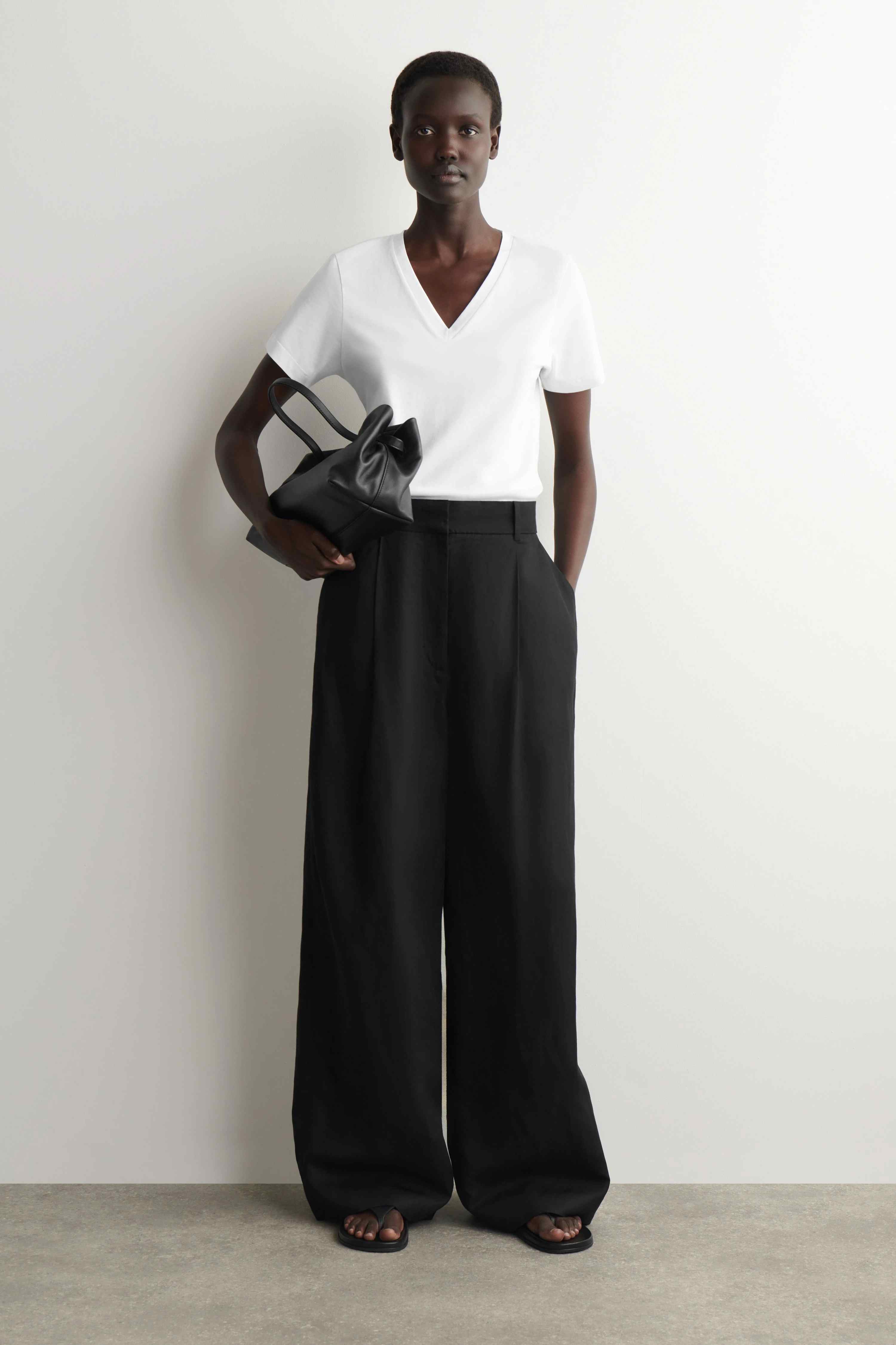 COTTON V-NECK T-SHIRT - 4