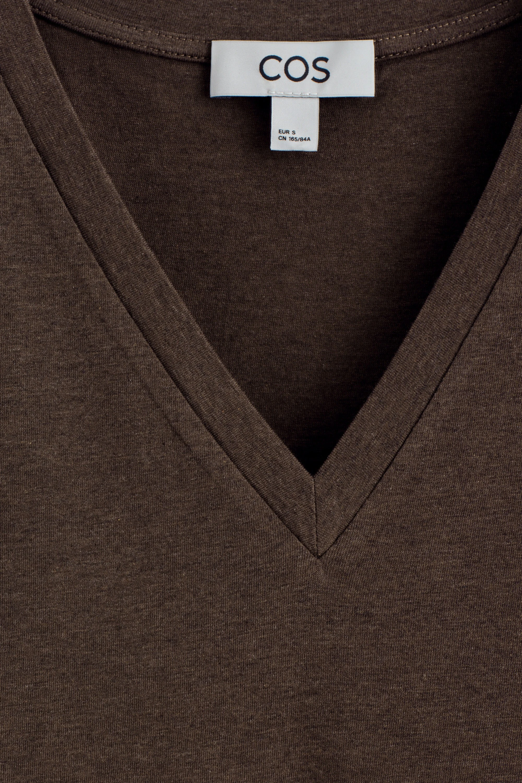 COTTON V-NECK T-SHIRT - 6