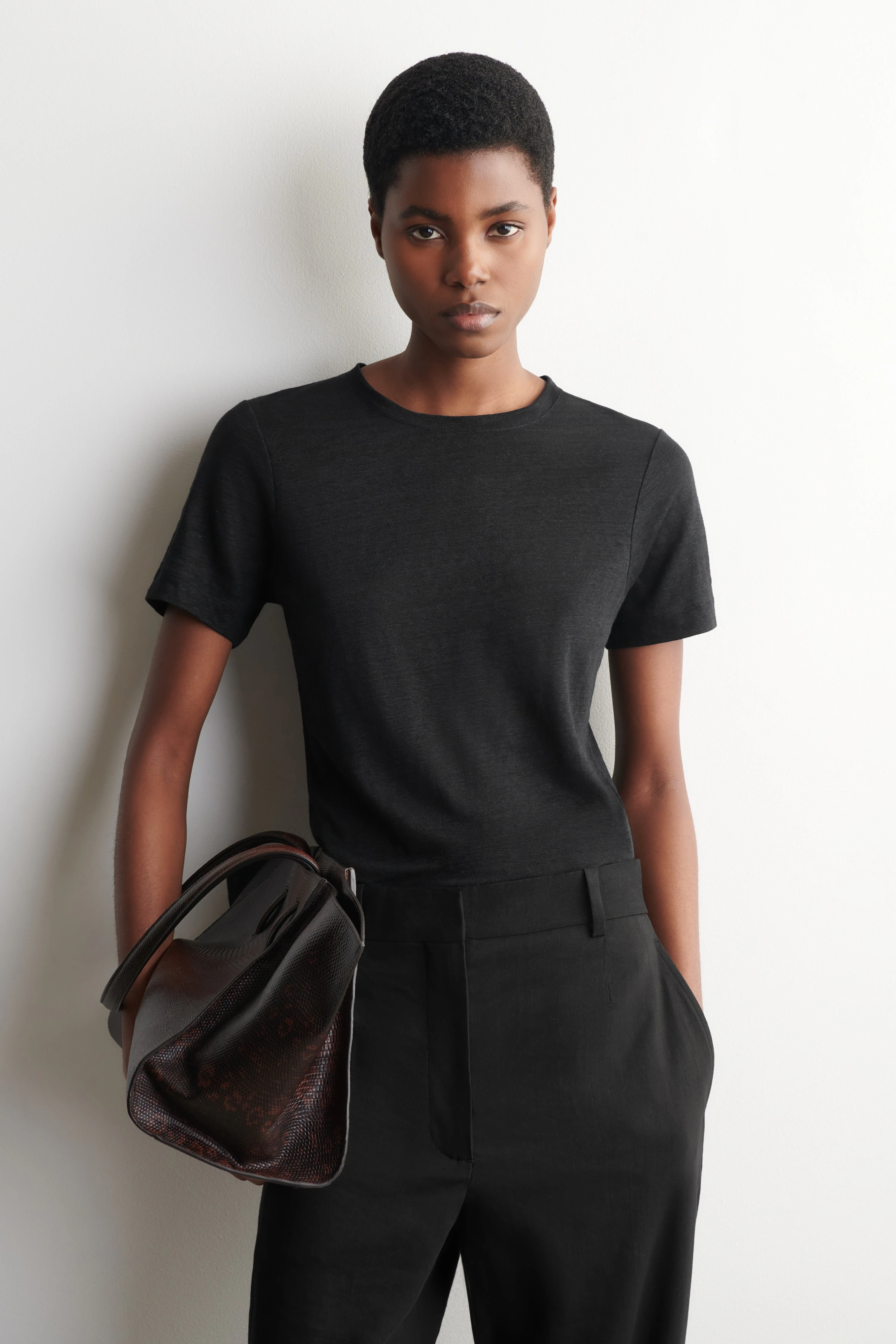 CREW-NECK LINEN T-SHIRT - 1